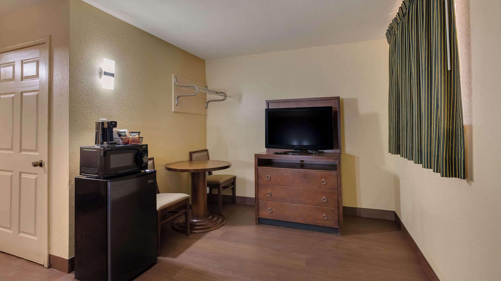 Relax Inn & Suites Hotel New Orleans
