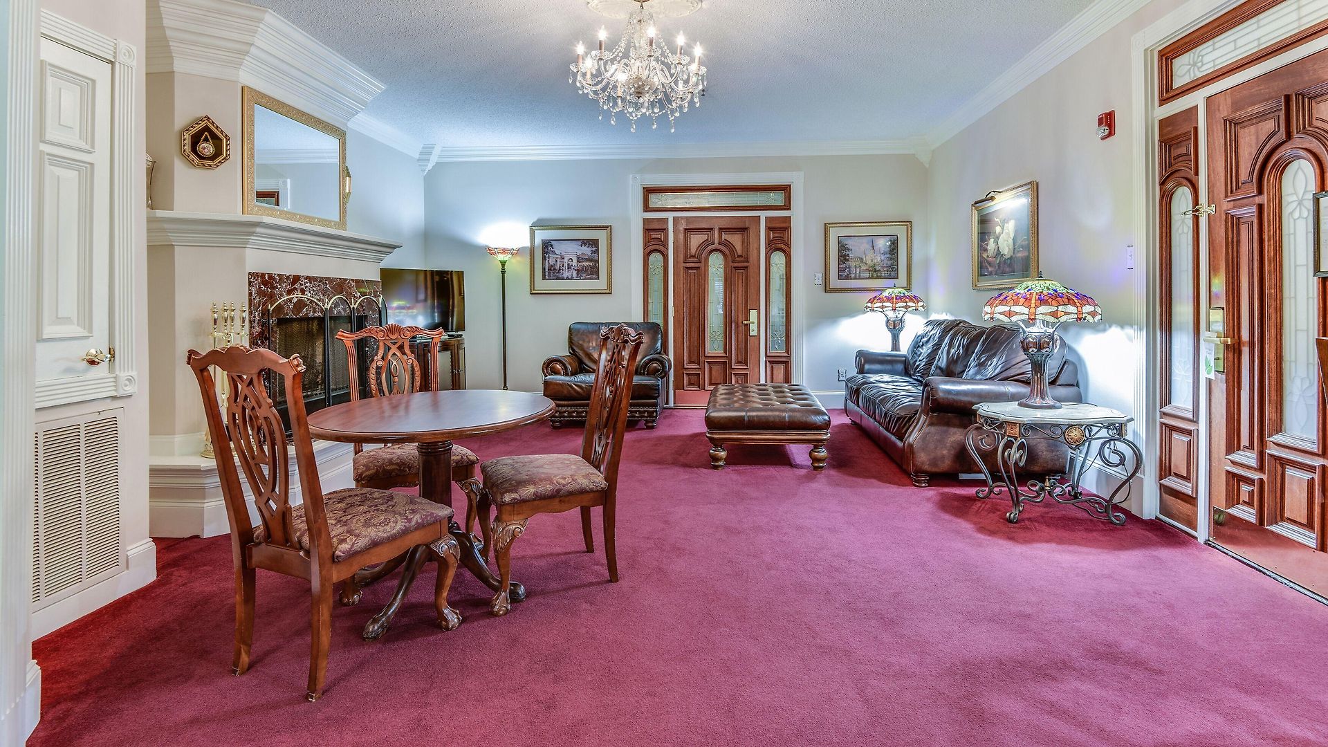 Plaza Downtown New Orleans