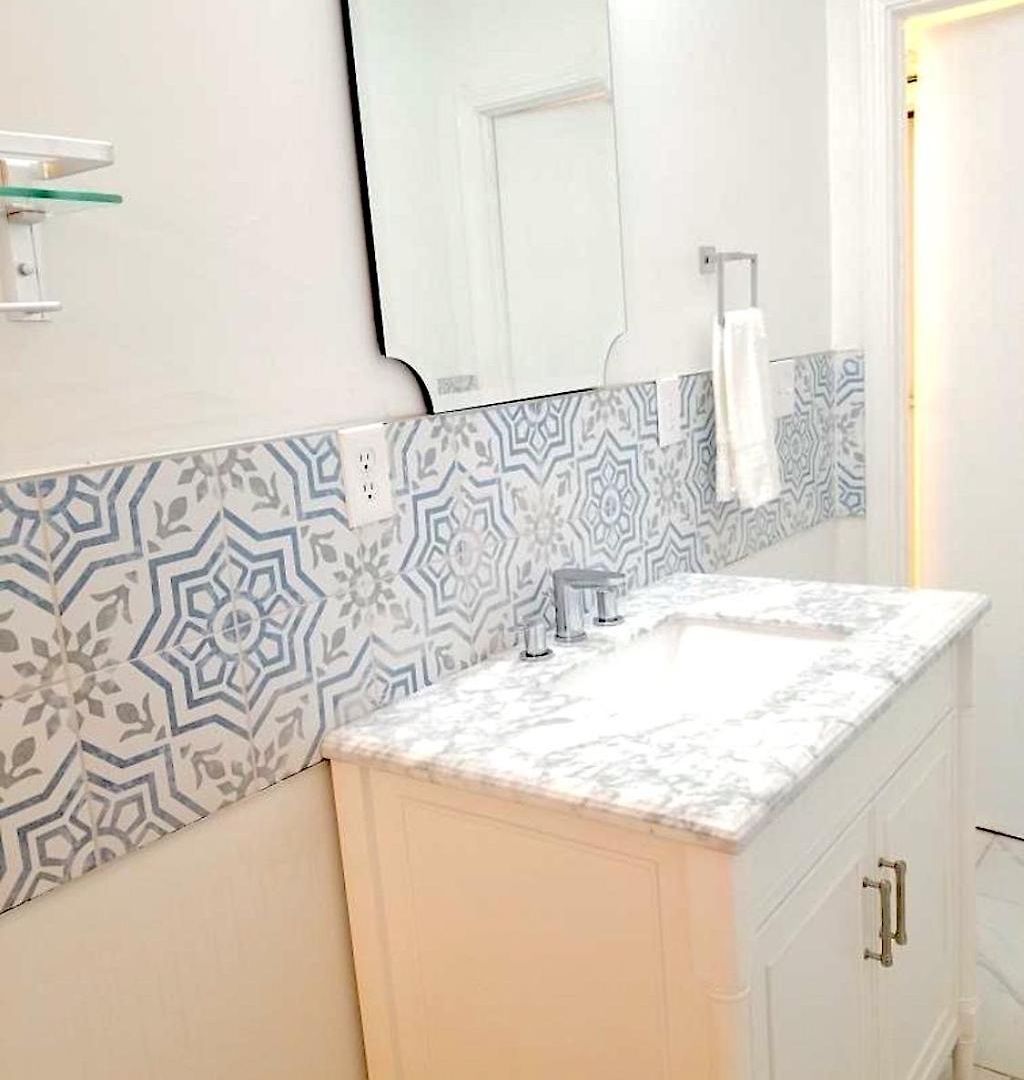 Hotel 7 Br- Sleeps 15! Famous Lakefront Amazing Property! 4*