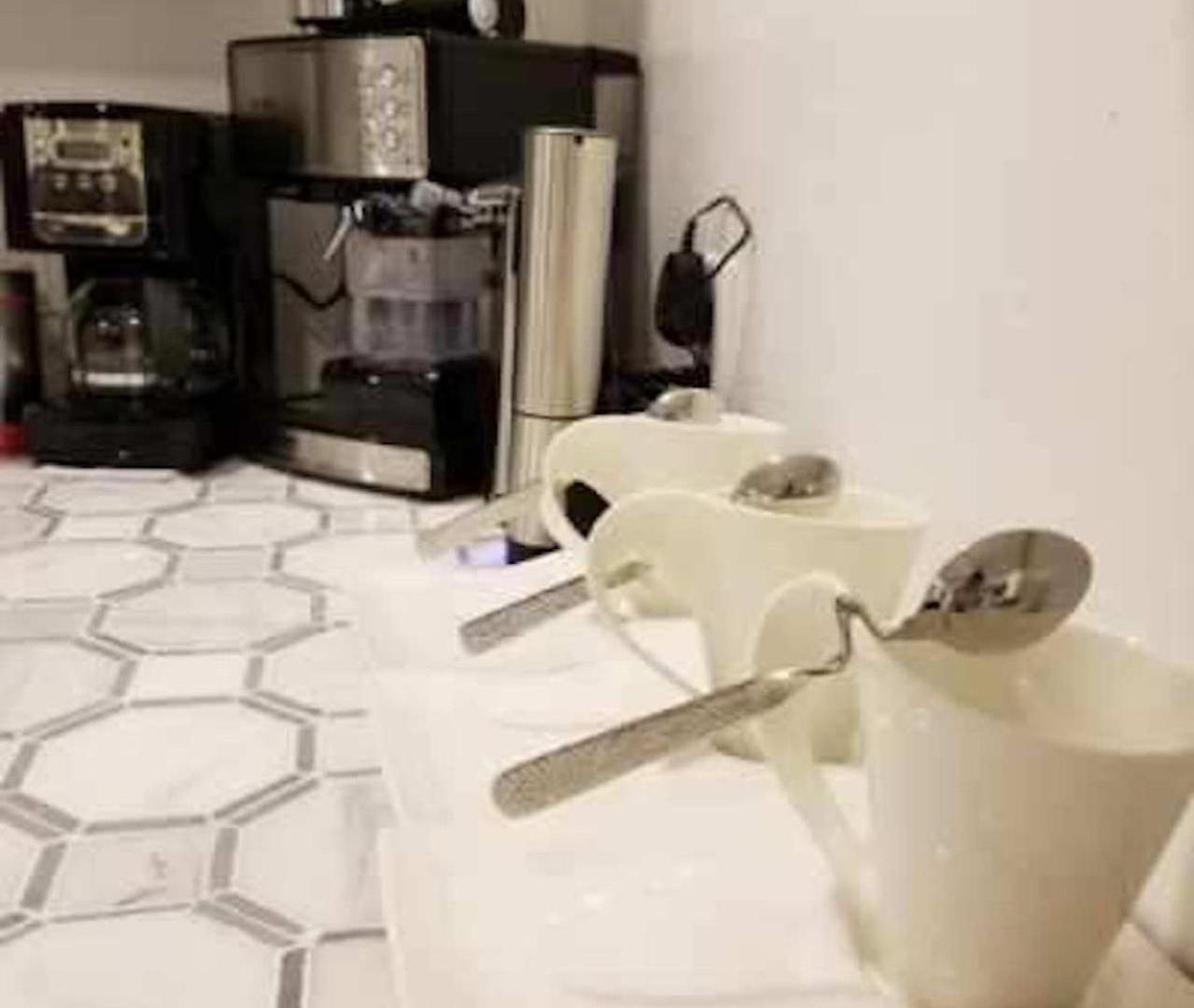 Hotel 7br- Sleeps 15! Celebrity Villa! Great Rates!! 4*
