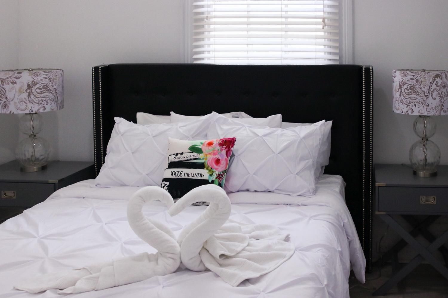 Hotel 9br-sleeps 19. Amazing Deal!! New Orleans