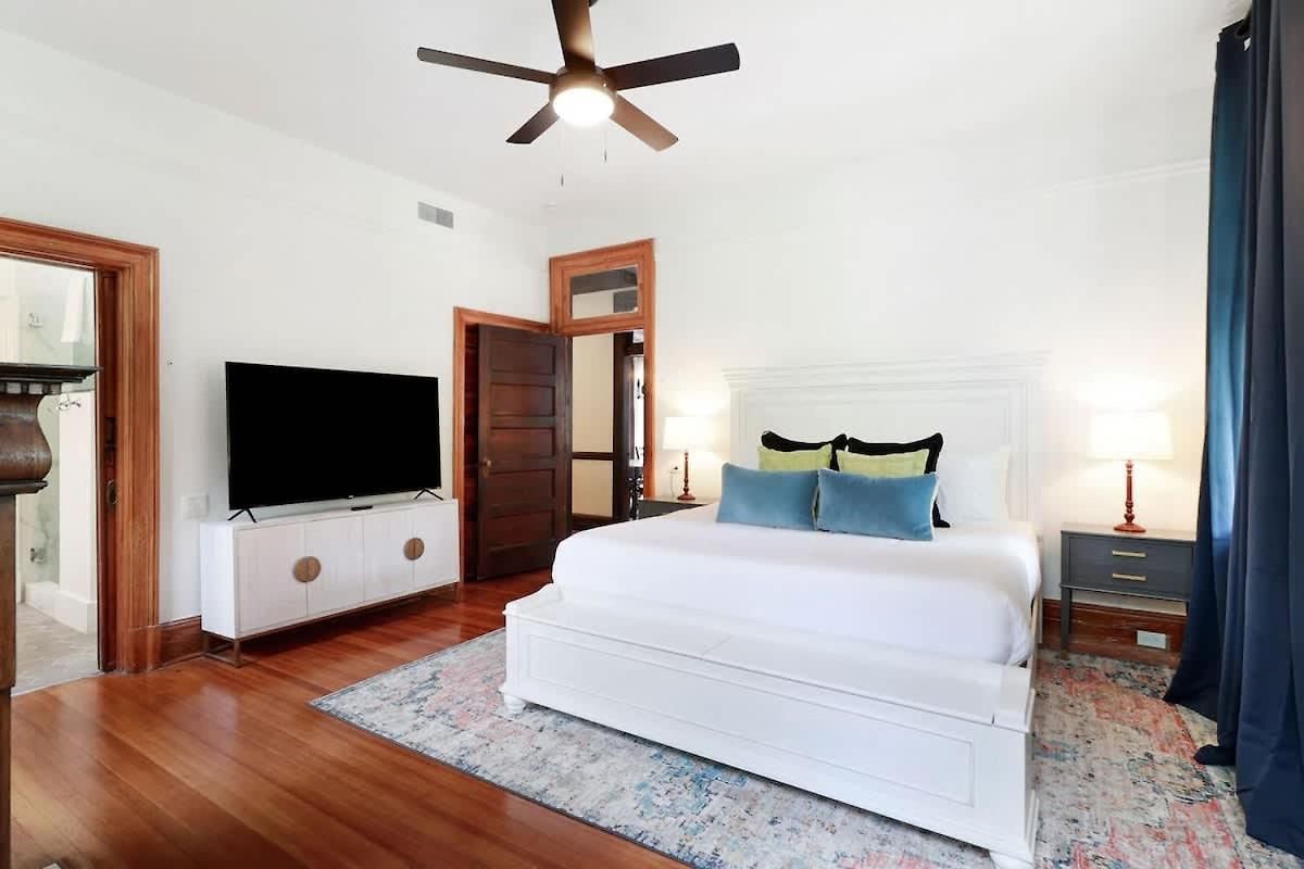 Holiday home Spacious And Elegant Family In Mid-city