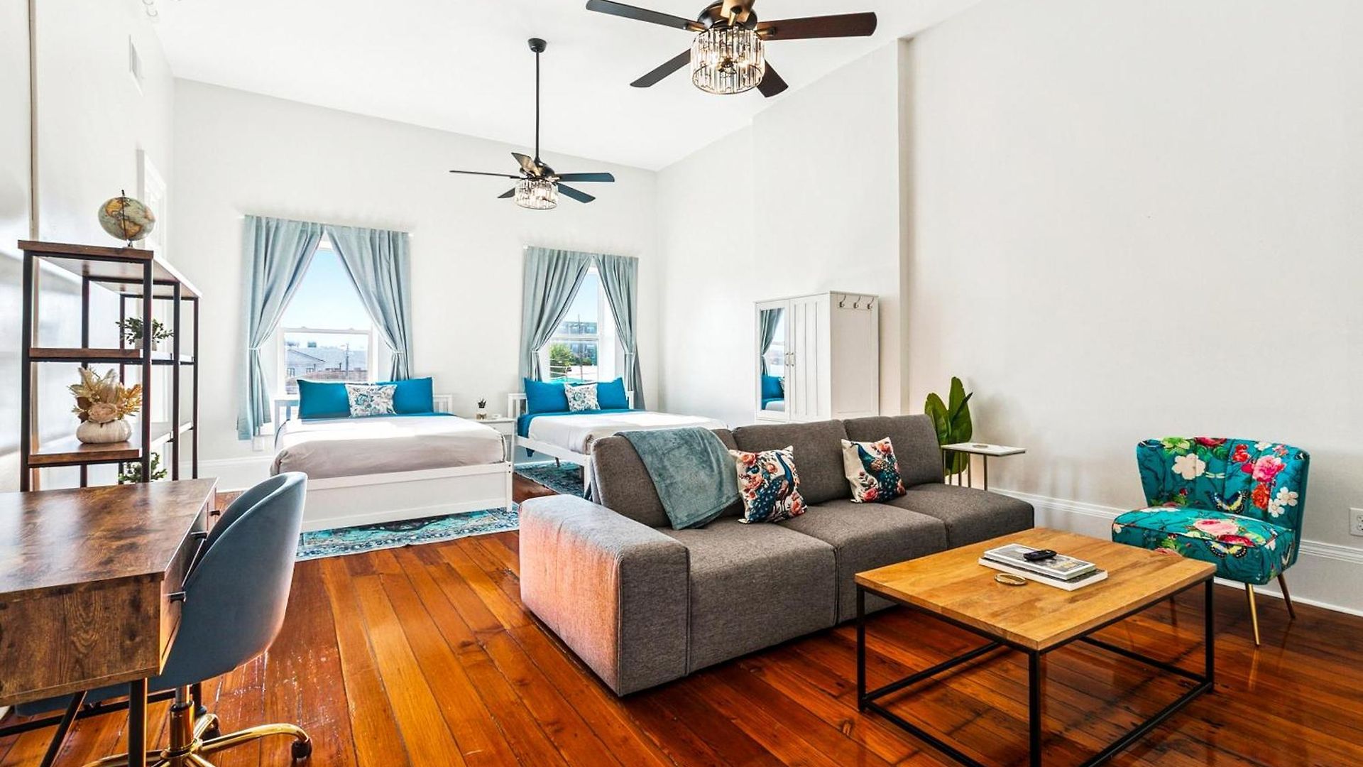 Stylish & Spacious In Apartment *