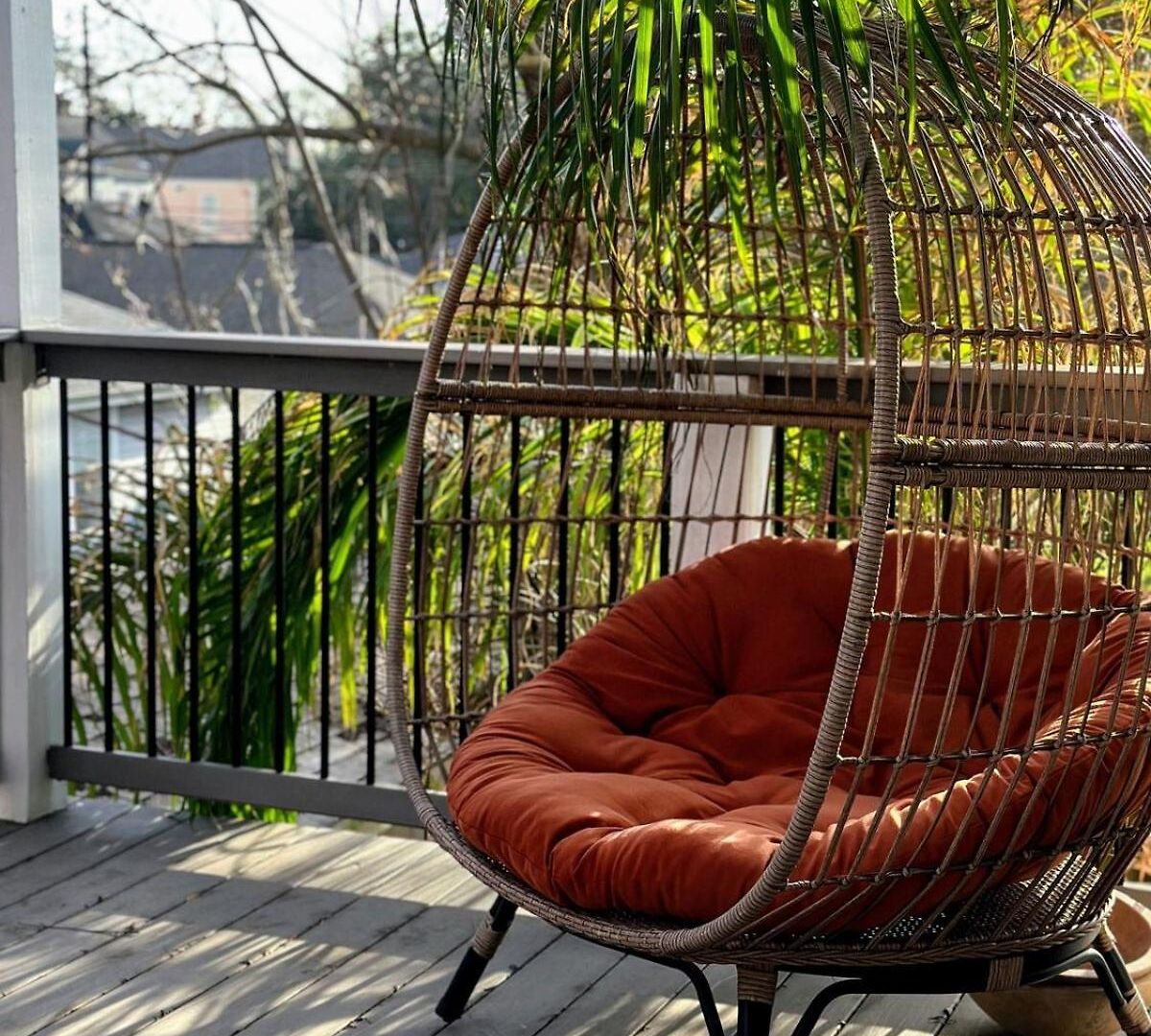 Apartment Birds' Nest *