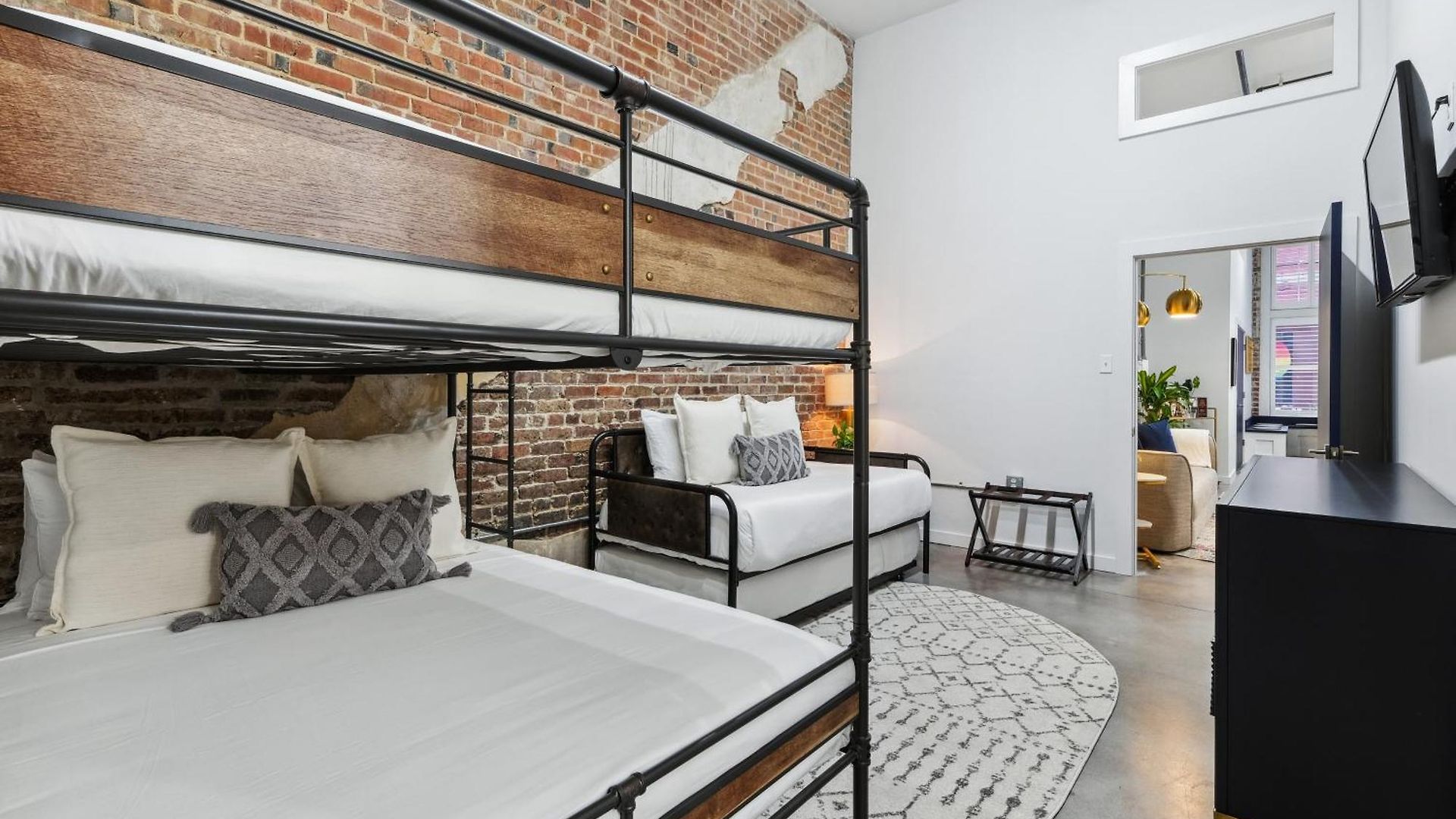 Exquisite Flat In Arts District *