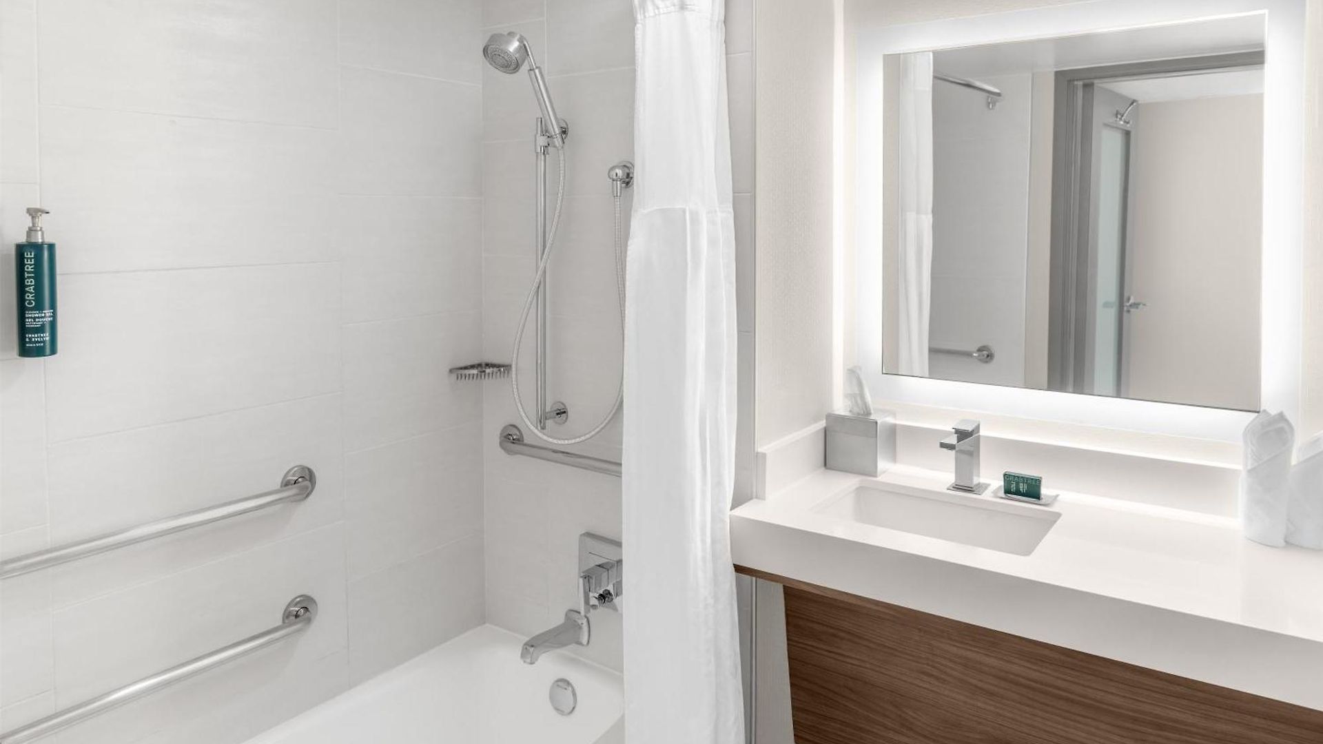 Doubletree By Hilton 4*