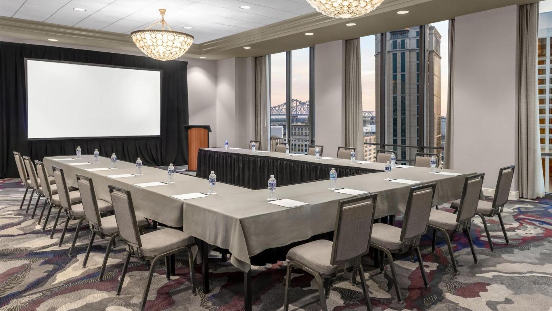 Doubletree By Hilton Hotel New Orleans