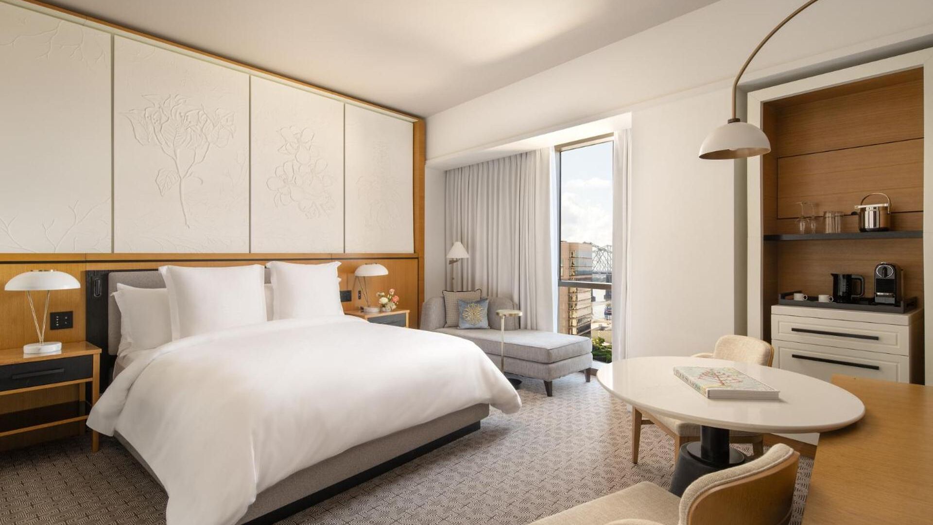 Four Seasons Hotel