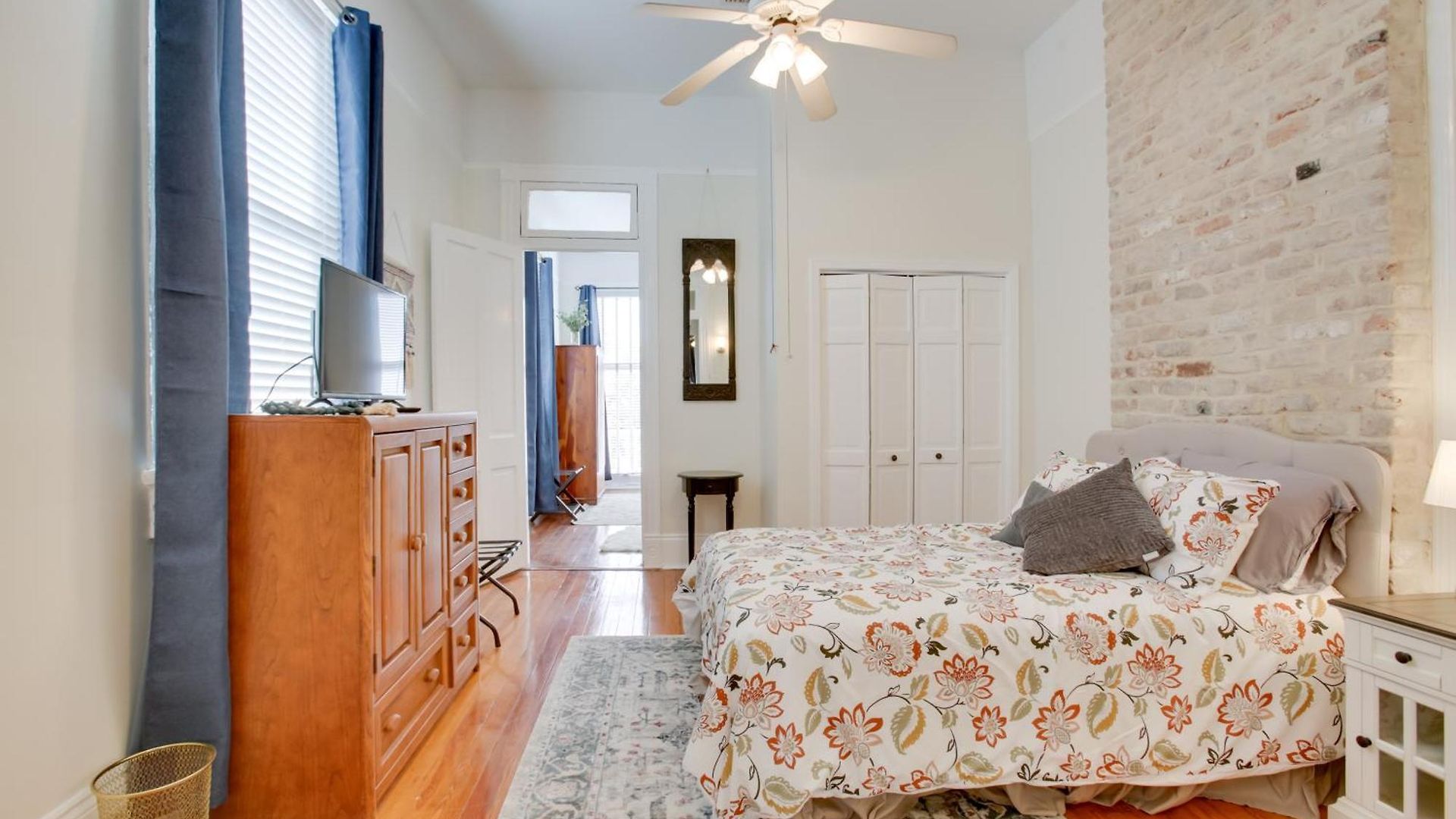 Holiday home Historic Nola Gem: 3-bed Shotgun-style Home!