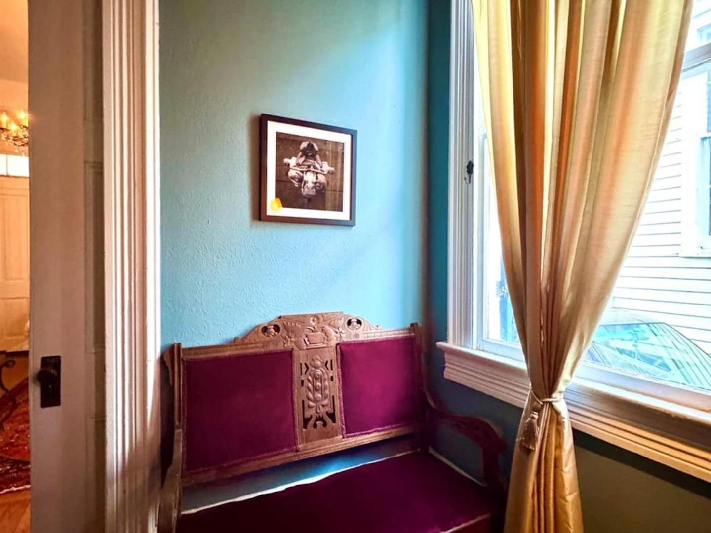 The Dragonfly Treme-historic Guesthouse-near French Quarter Bed & Breakfast