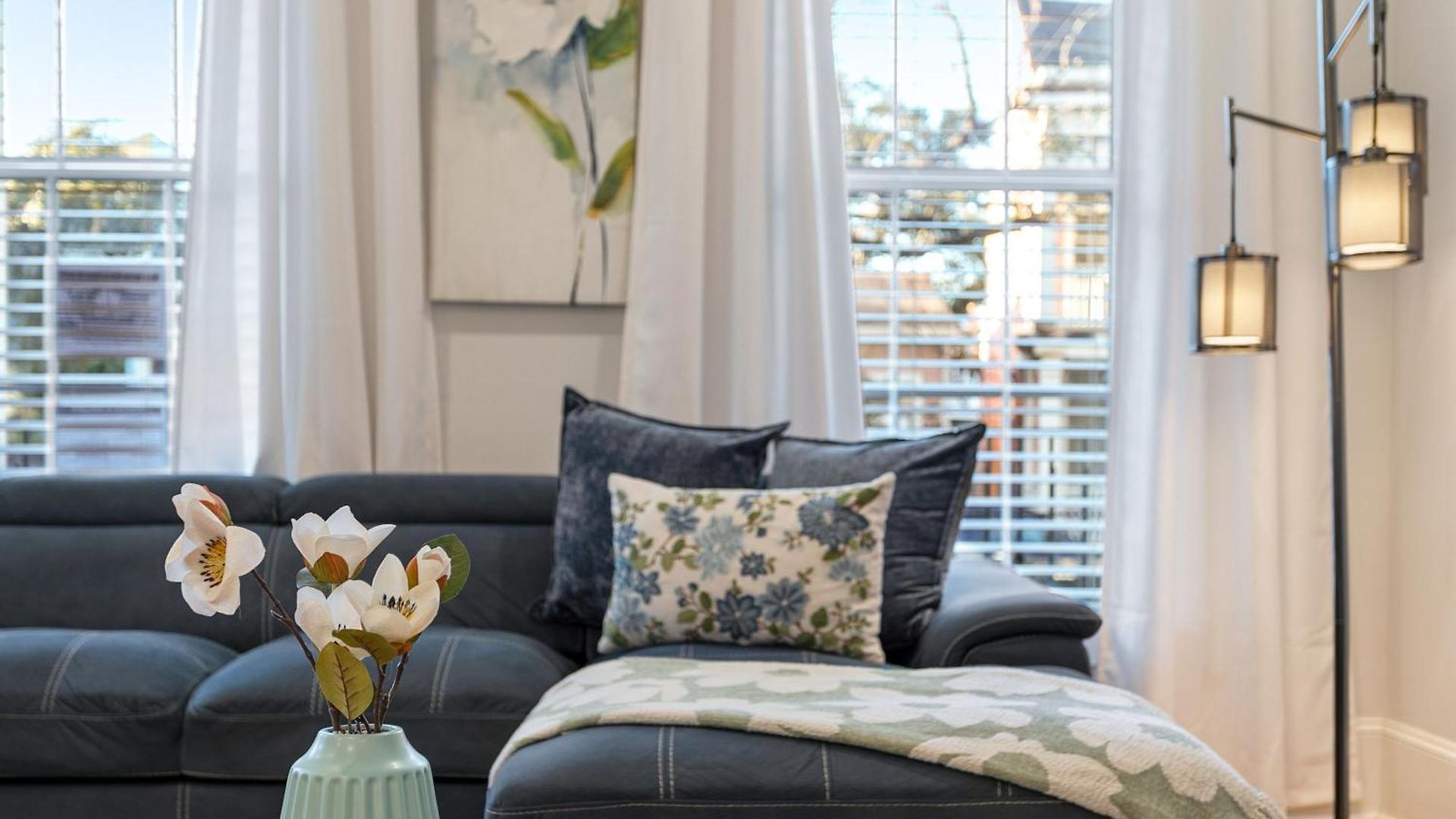 Stunning 4br-5br Near French Quarter Homes By Hosteeva *