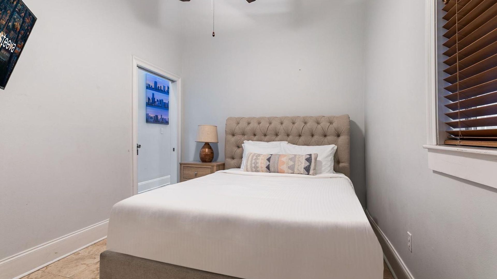 Hosteeva Modern Near Magazine St & Close To Fq Apartment