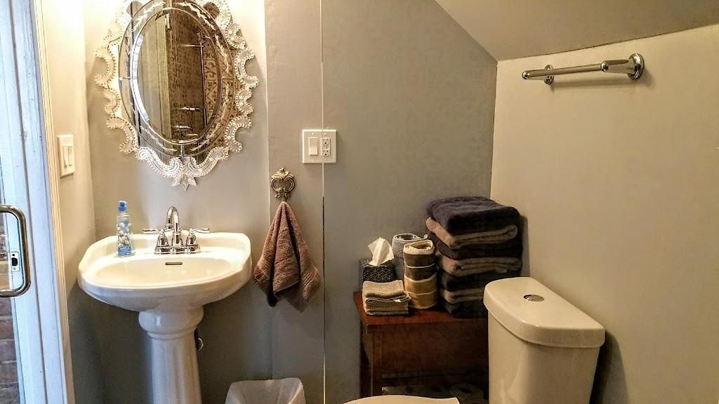 Walker Mansion On St Charles Ave - Unit 6 Apartment *