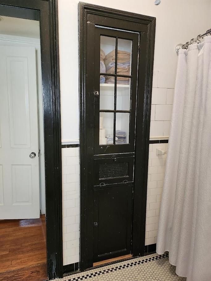 Apartment Walker Mansion On St Charles Ave - Unit 5 *