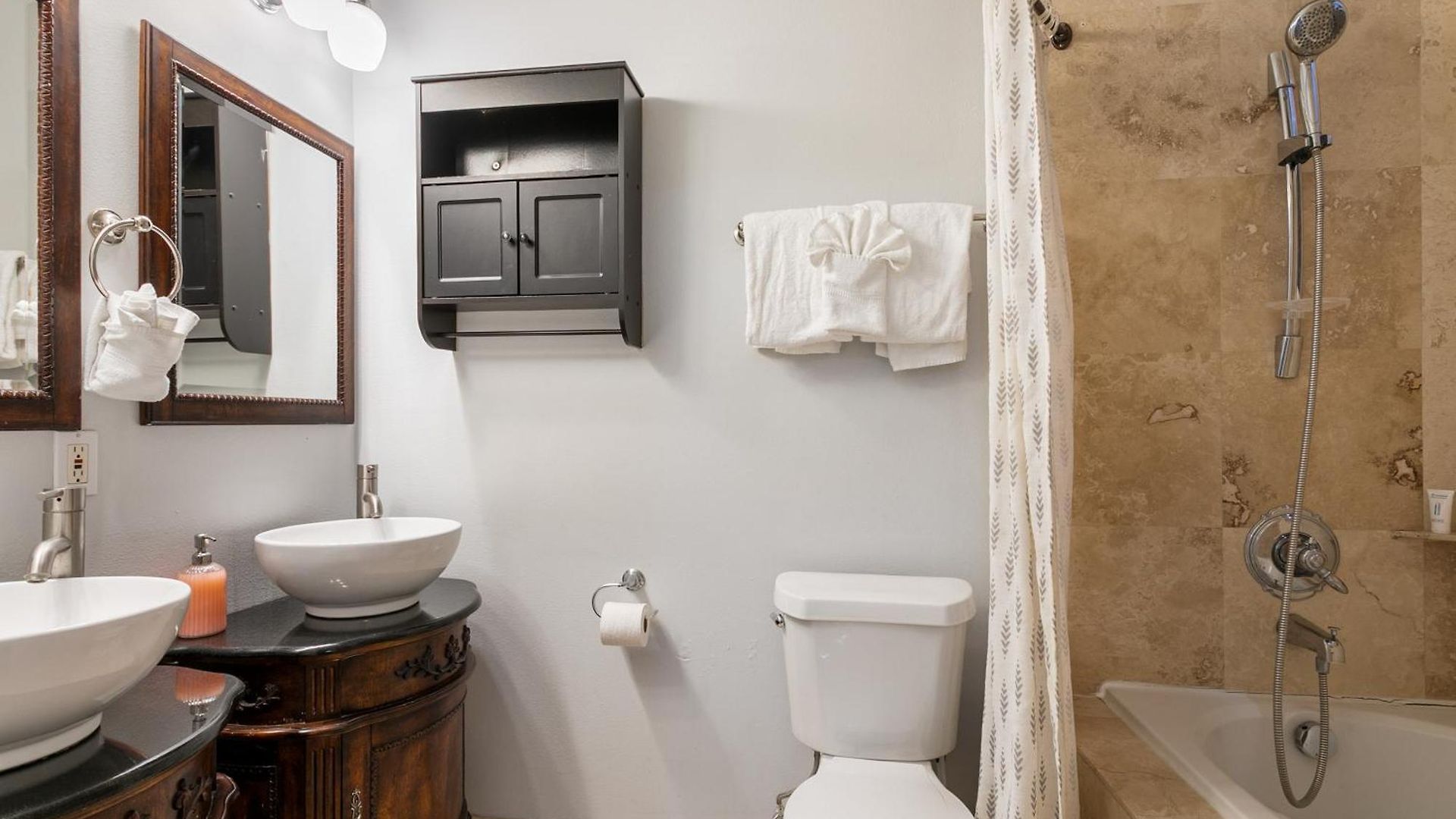 Apartment Hosteeva Modern Near Magazine St & Close To Fq *