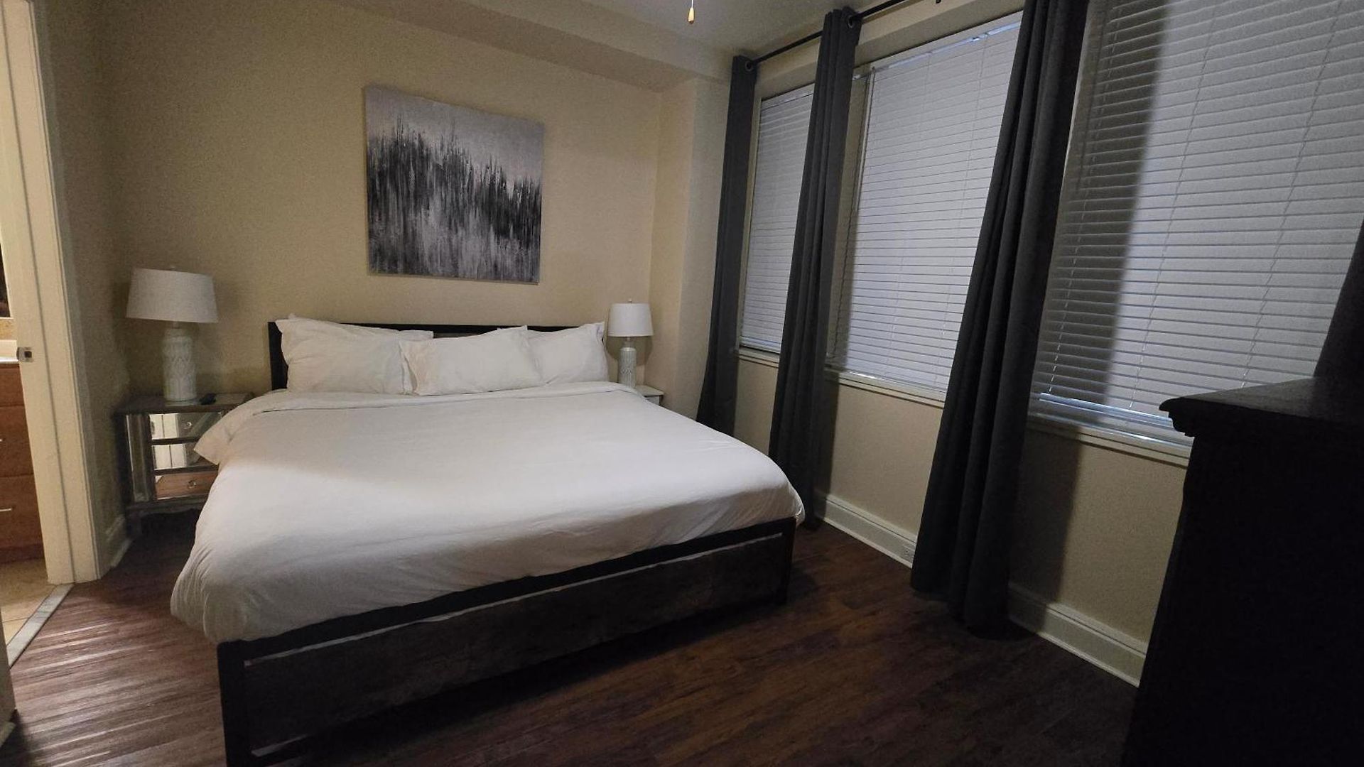 Beautiful Walk To French Quarter, Pool, Gym, View * New Orleans