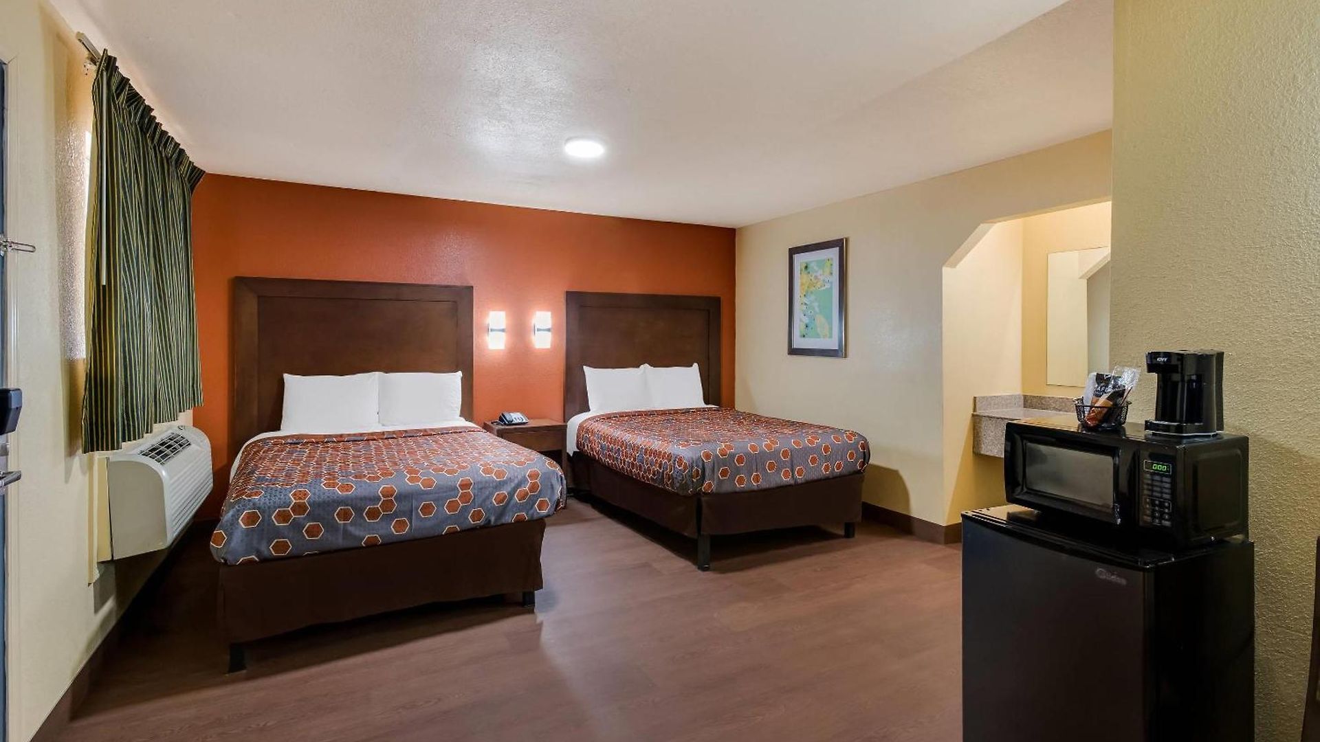 Relax Inn & Suites Hotel