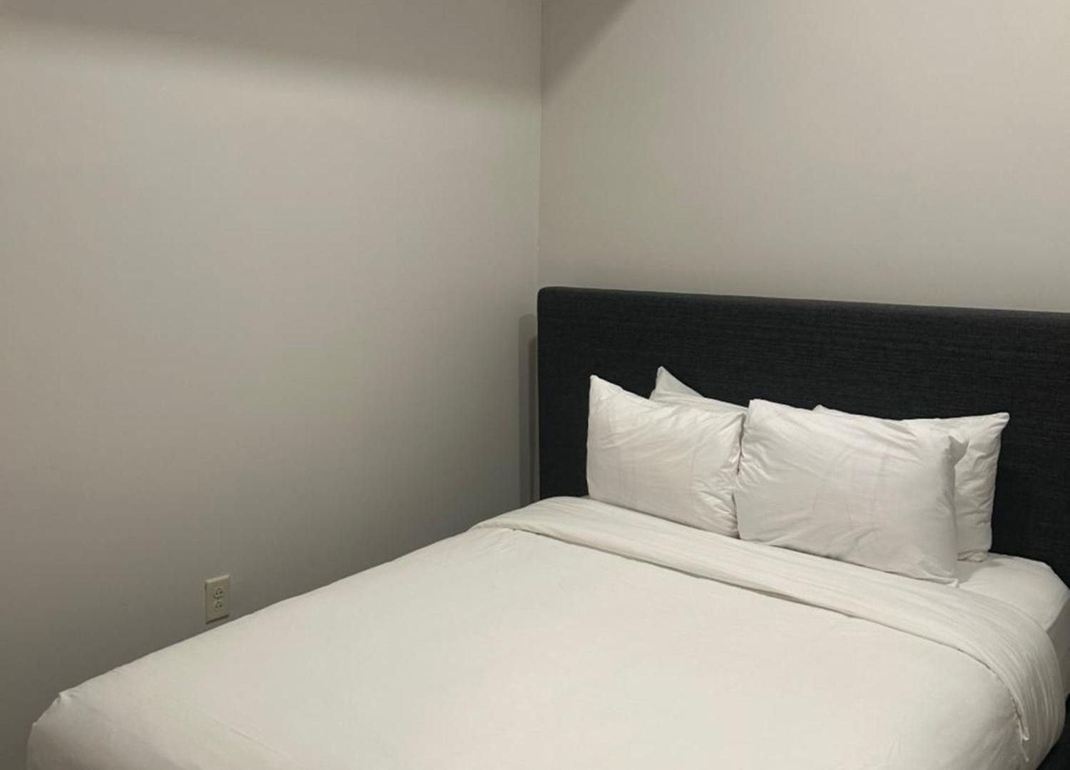 The Gregory 402 Hotel *