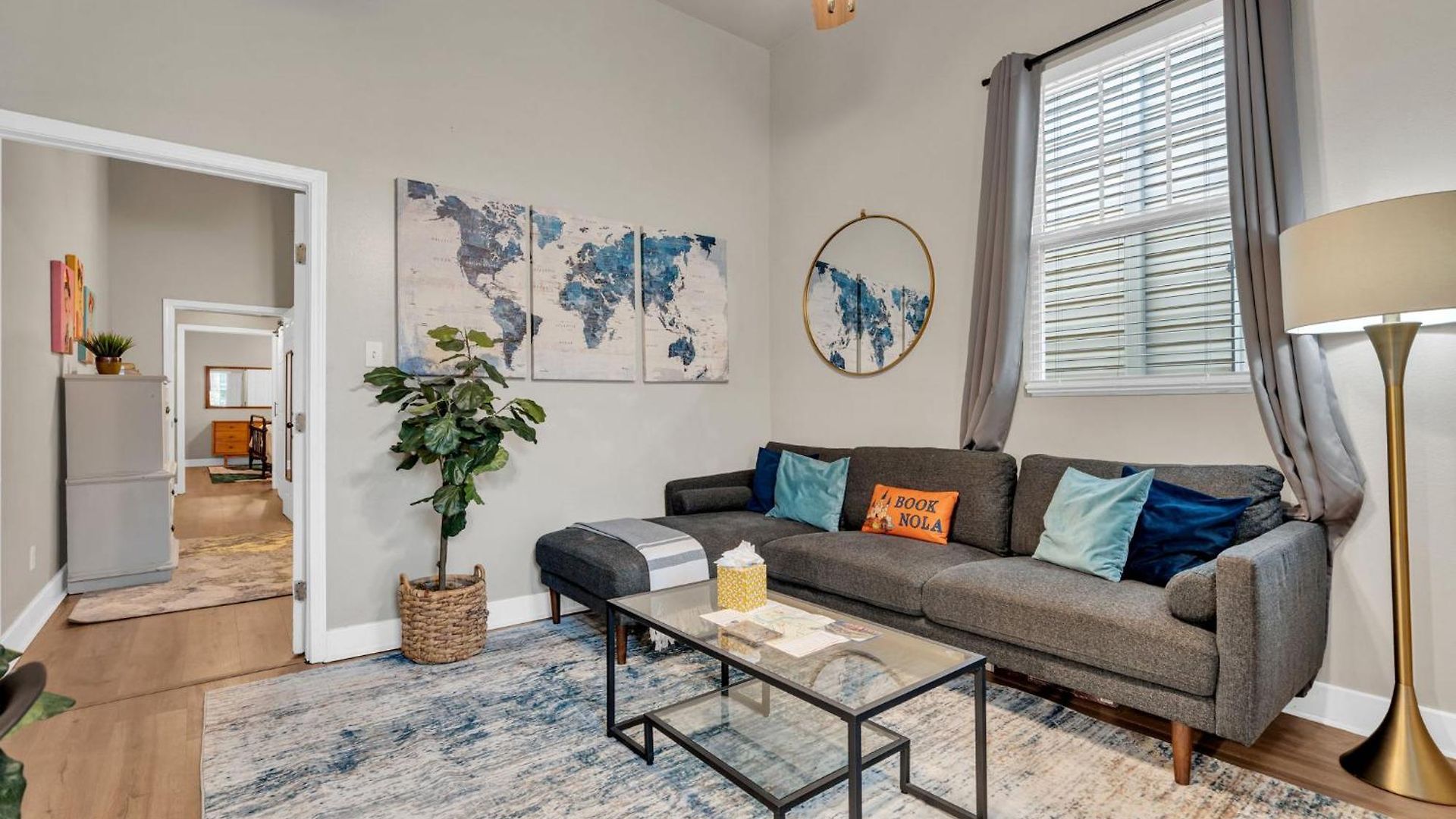 Holiday home Tranquil Retreat W High Ceilings Near Streetcar *