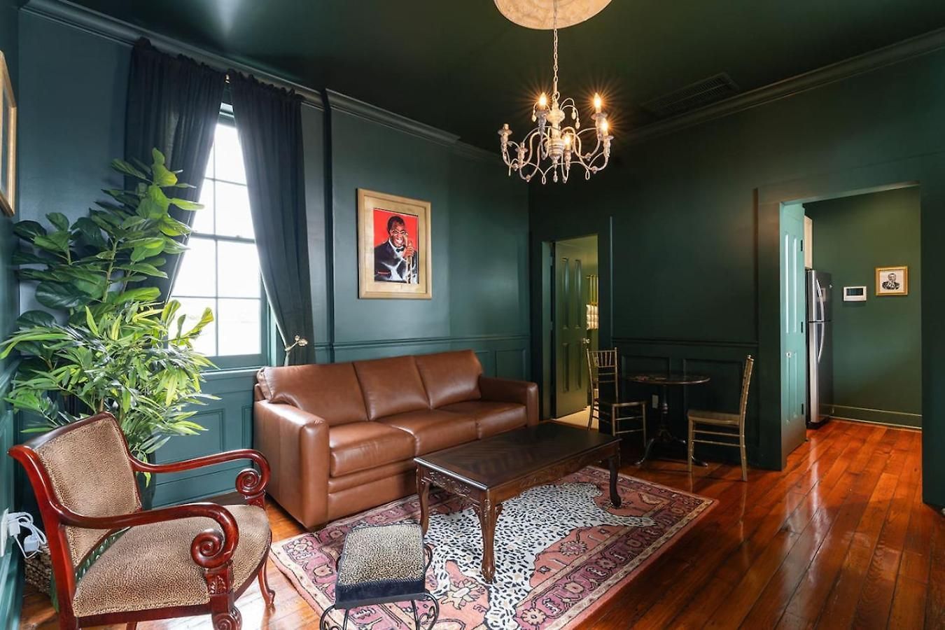Holiday home 5 Themed Units In Fq With Pool