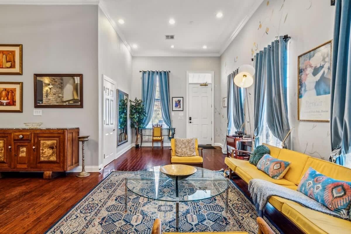 Villa Spacious 5br 3ba With Private Courtyard And Heated Pool