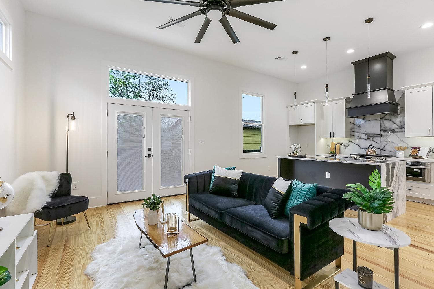The Royal Haus Nola 3 Bed Beauty
