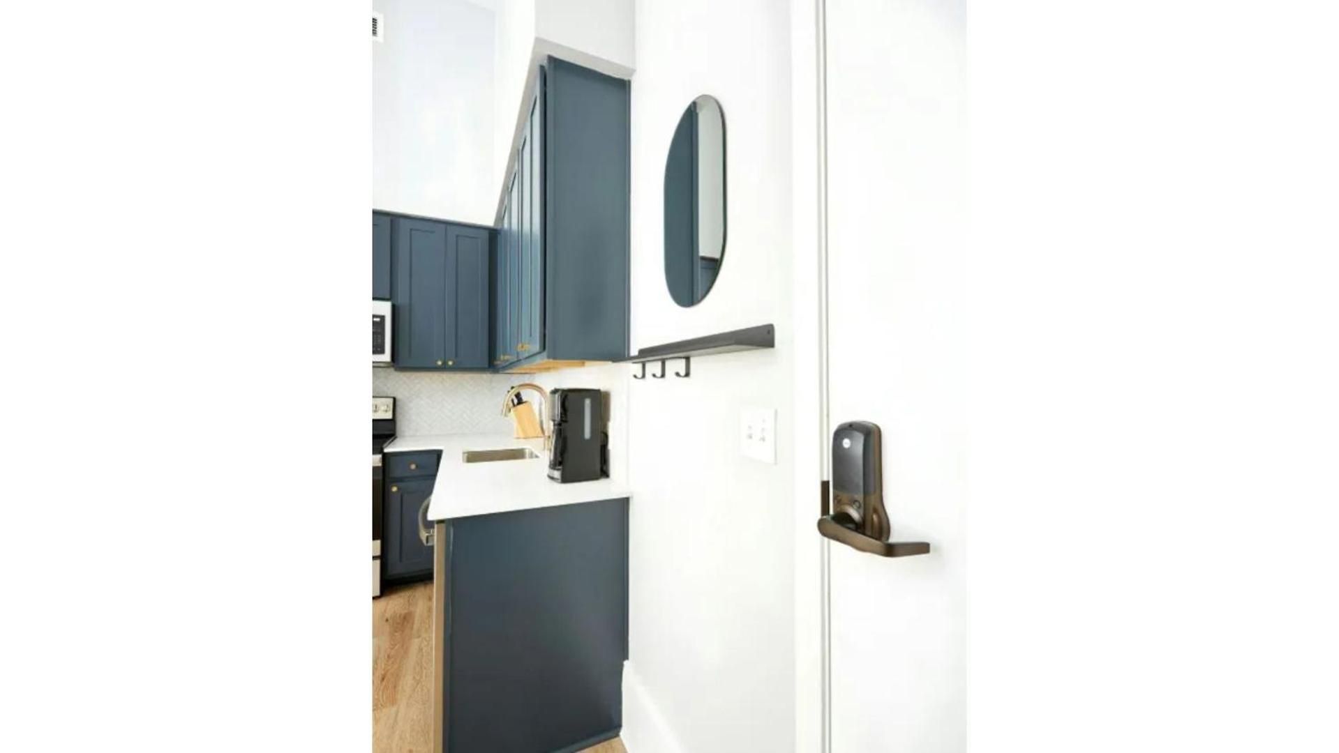Hotel The Harlequin: 2 Deluxe 2bdr By Avantstay