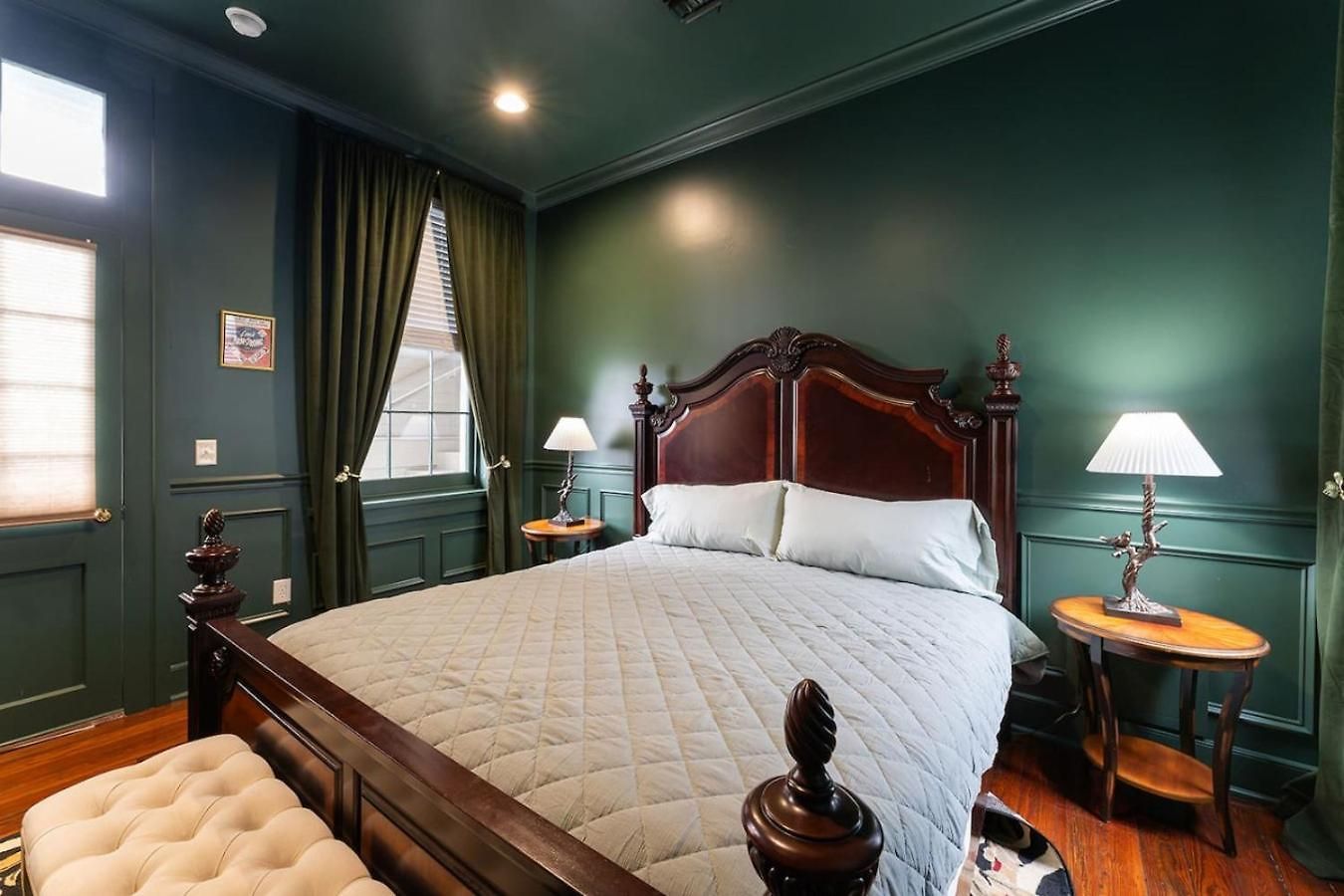 5 Themed Units In Fq With Pool Holiday home