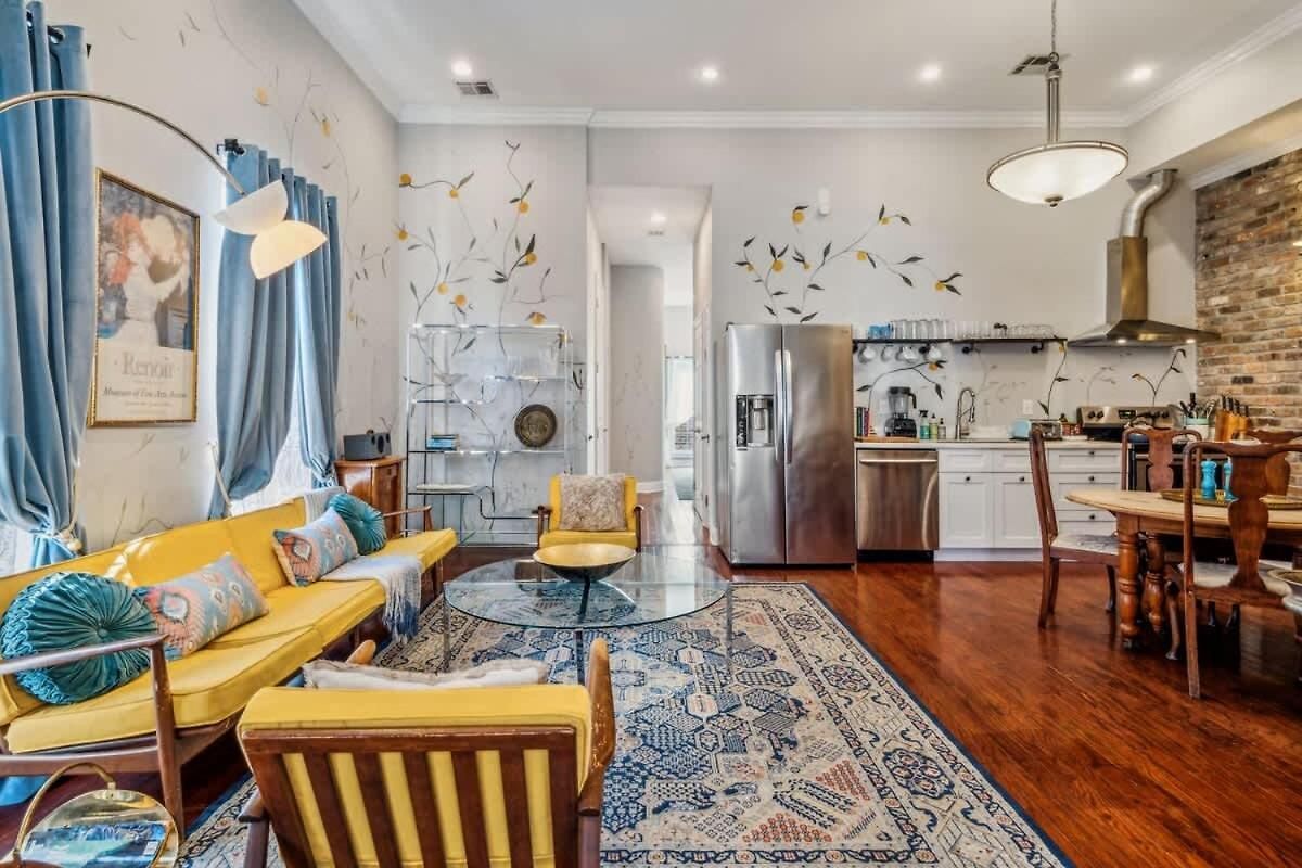 Spacious 5br 3ba With Private Courtyard And Heated Pool Villa