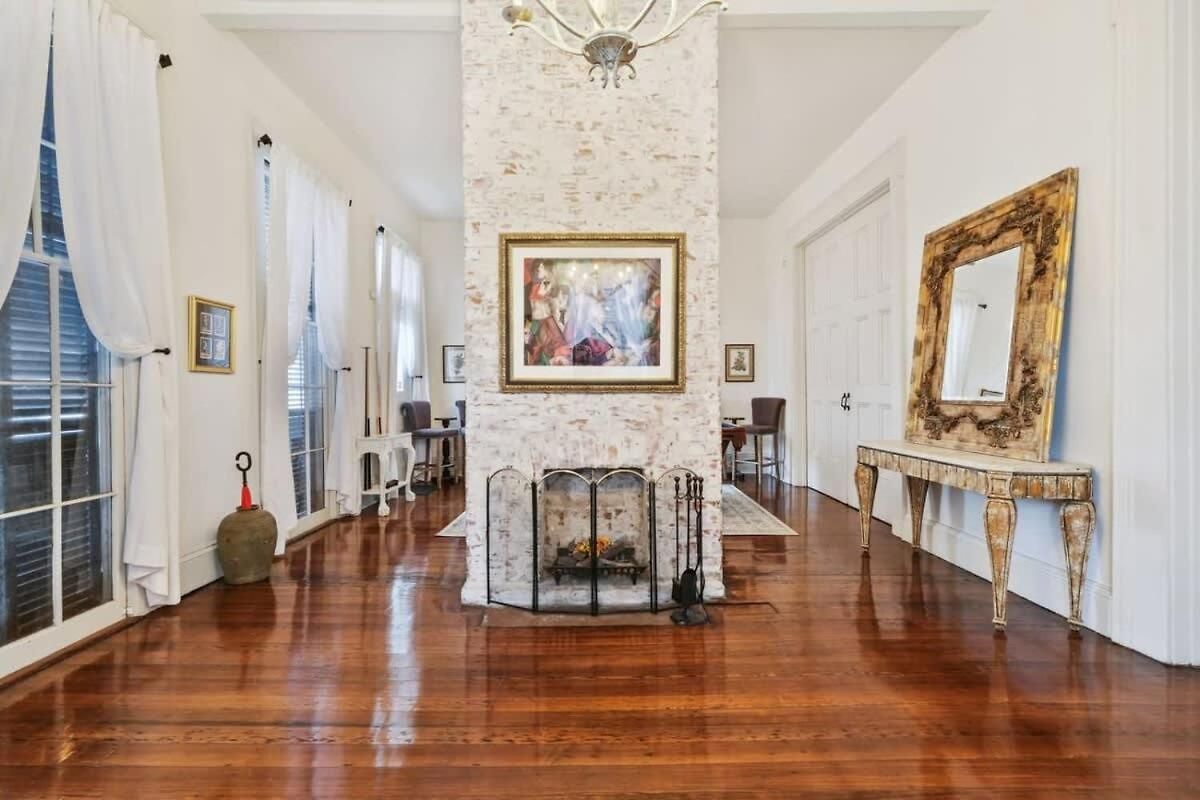 Bright W Heated Pool & Pool Table 5br 4ba * New Orleans