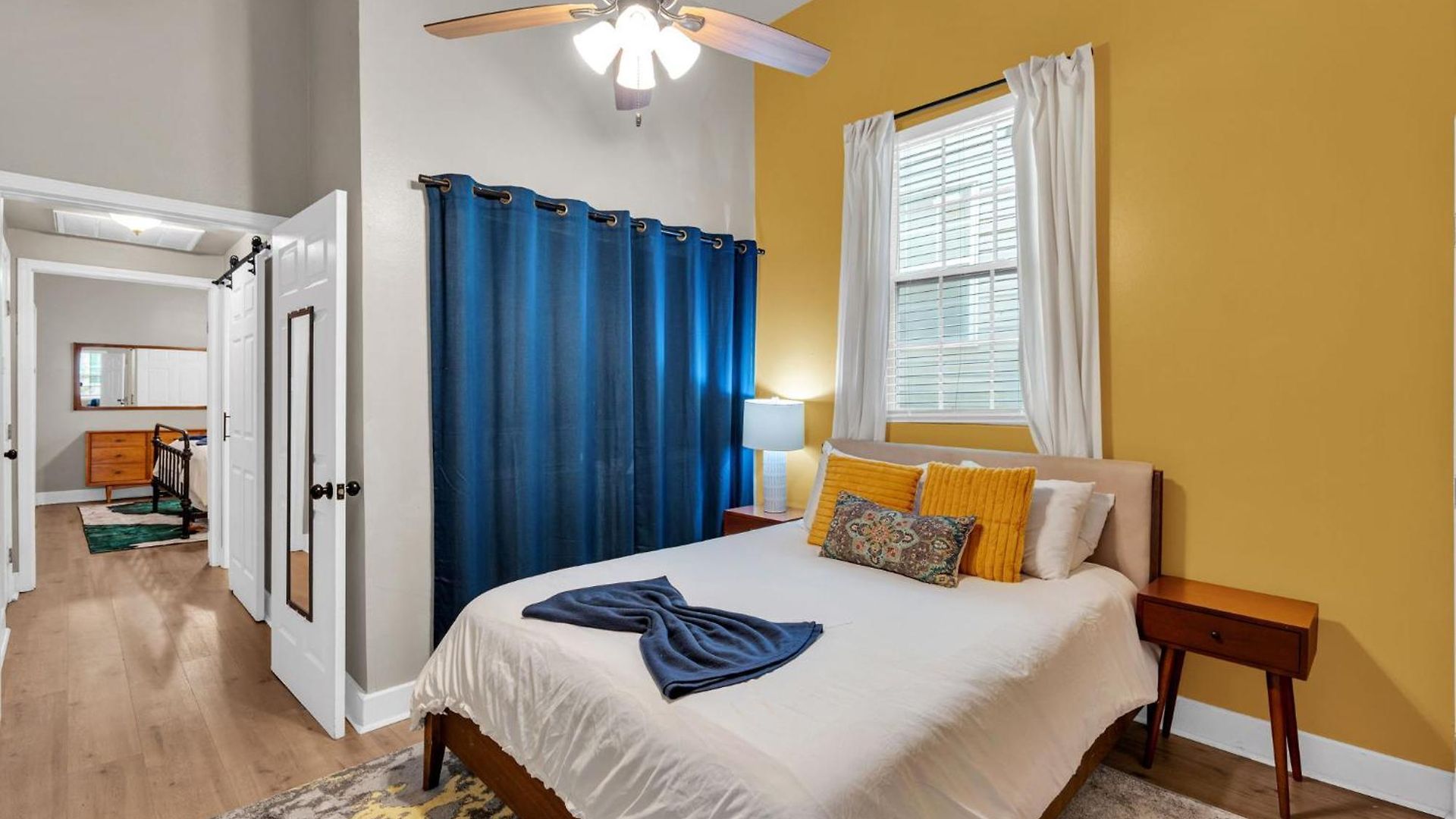 Holiday home Tranquil Retreat W High Ceilings Near Streetcar *