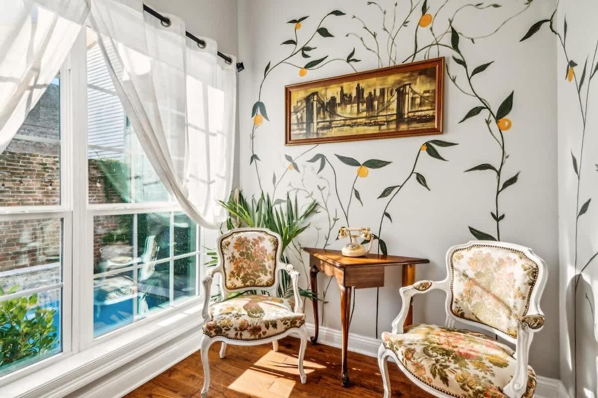 Spacious 5br 3ba With Private Courtyard And Heated Pool *