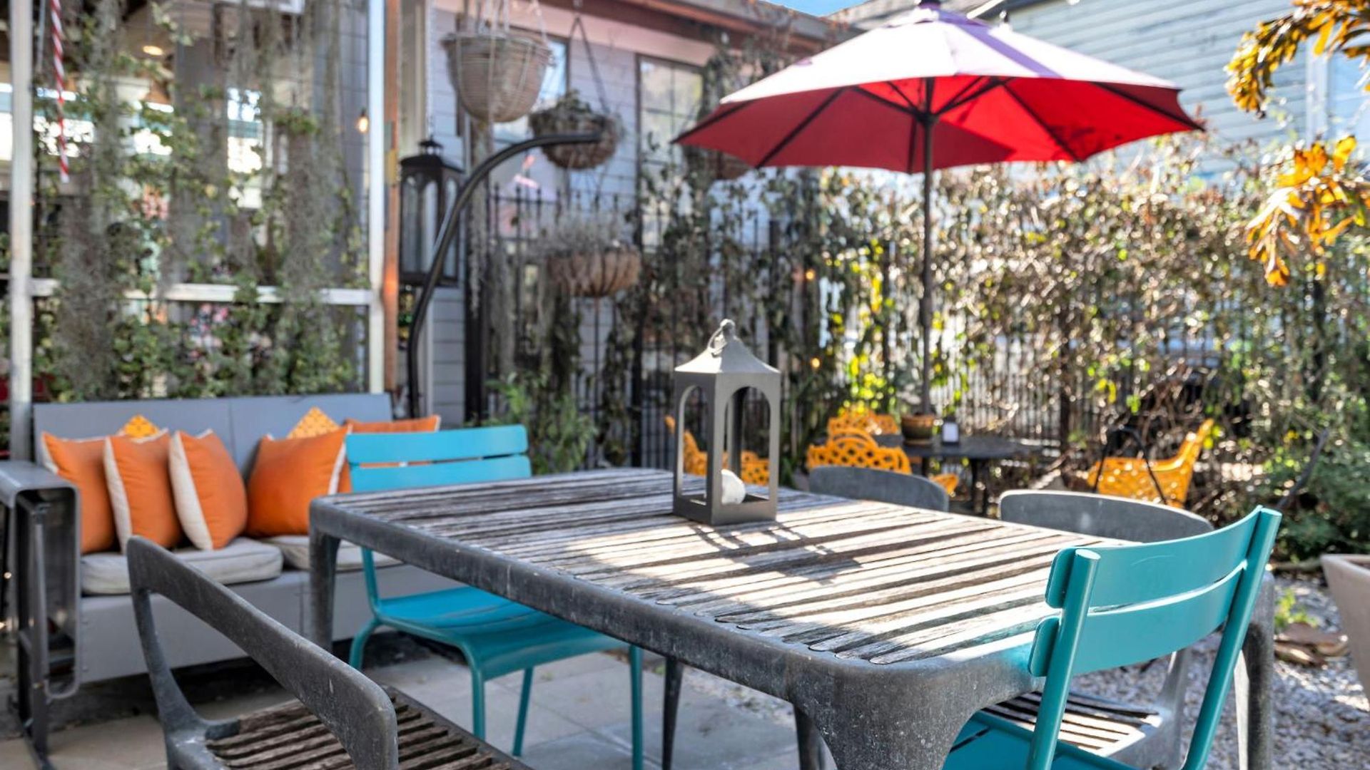 Victorian W Gardens & Bayou-style Porch * New Orleans