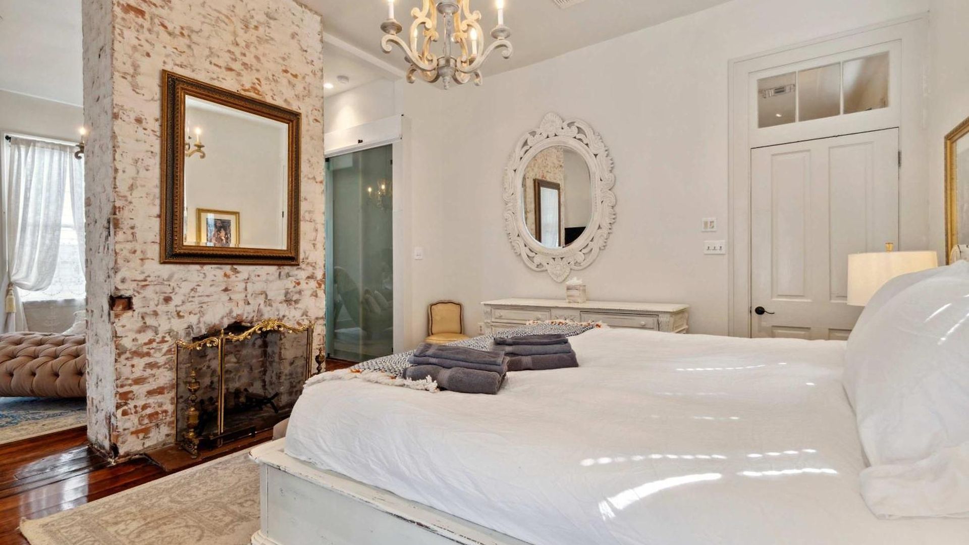 Bright W Heated Pool & Pool Table 5br 4ba New Orleans