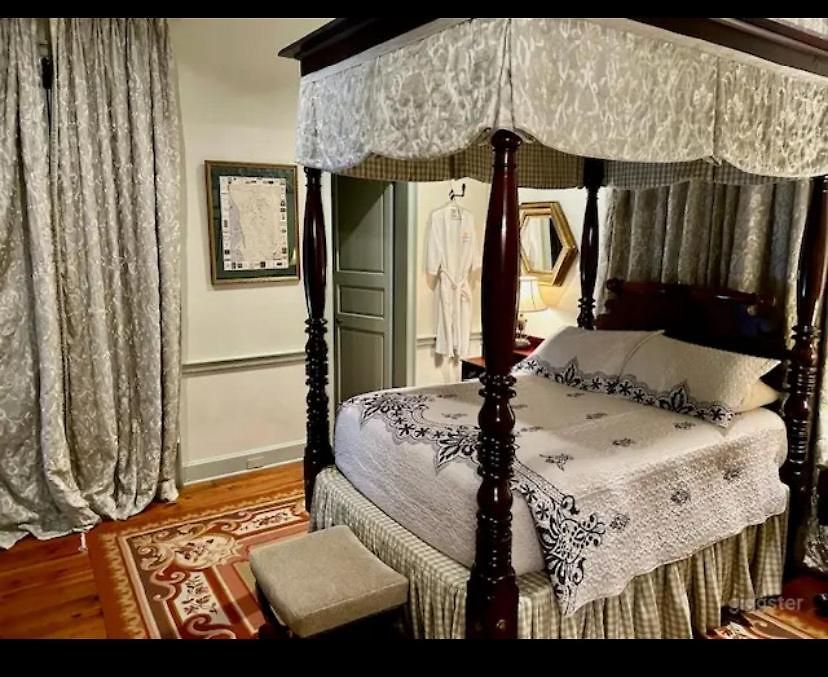 Nola Aparthotel