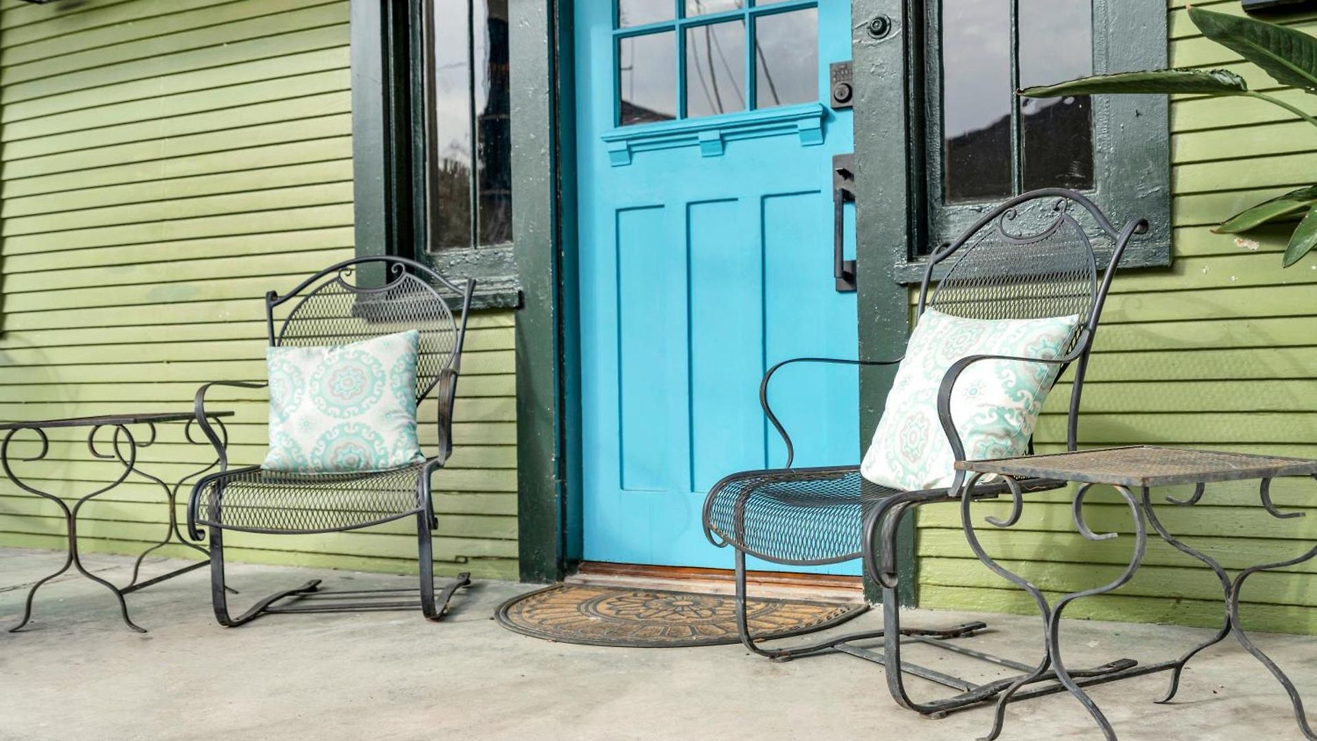 Bywater Retreat W Backyard Patio