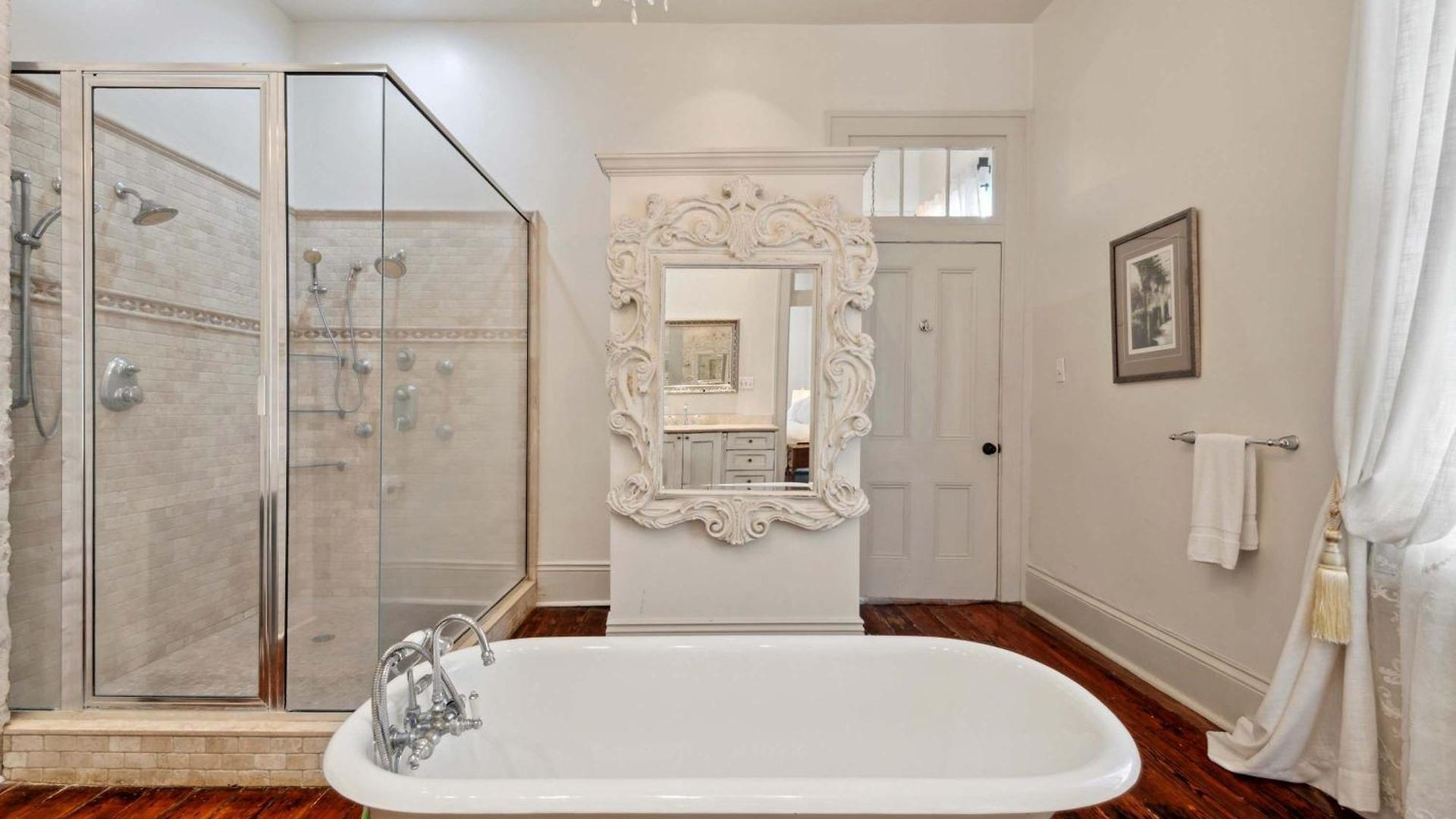 Villa Bright W Heated Pool & Pool Table 5br 4ba *