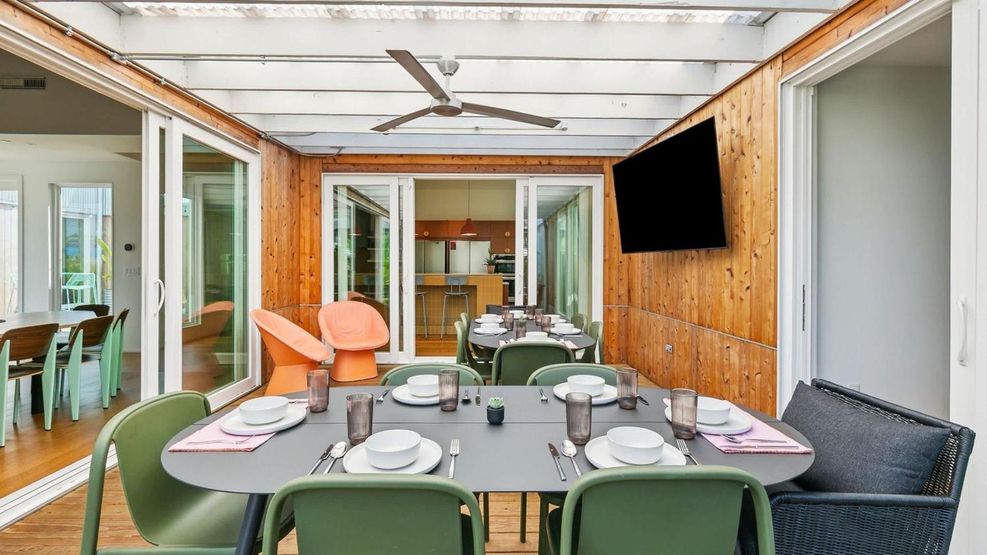 The Herald 12br Private *