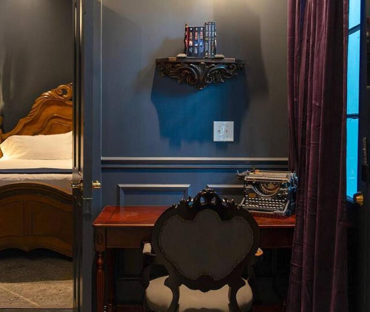 5 Themed Units In Fq With Pool Holiday home