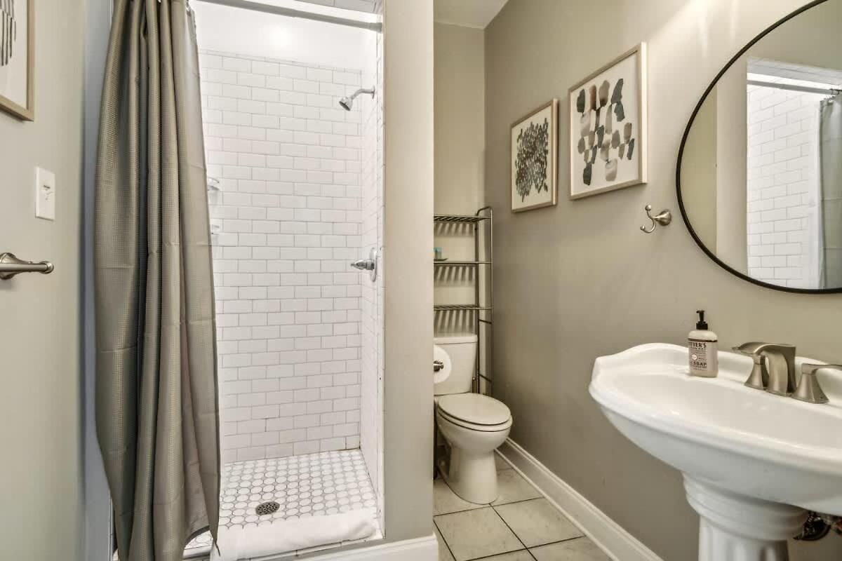 Spacious 5br 3ba With Private Courtyard And Heated Pool Villa *