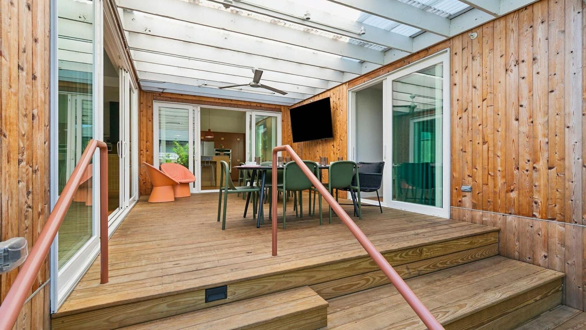 The Herald 12br Private Holiday home