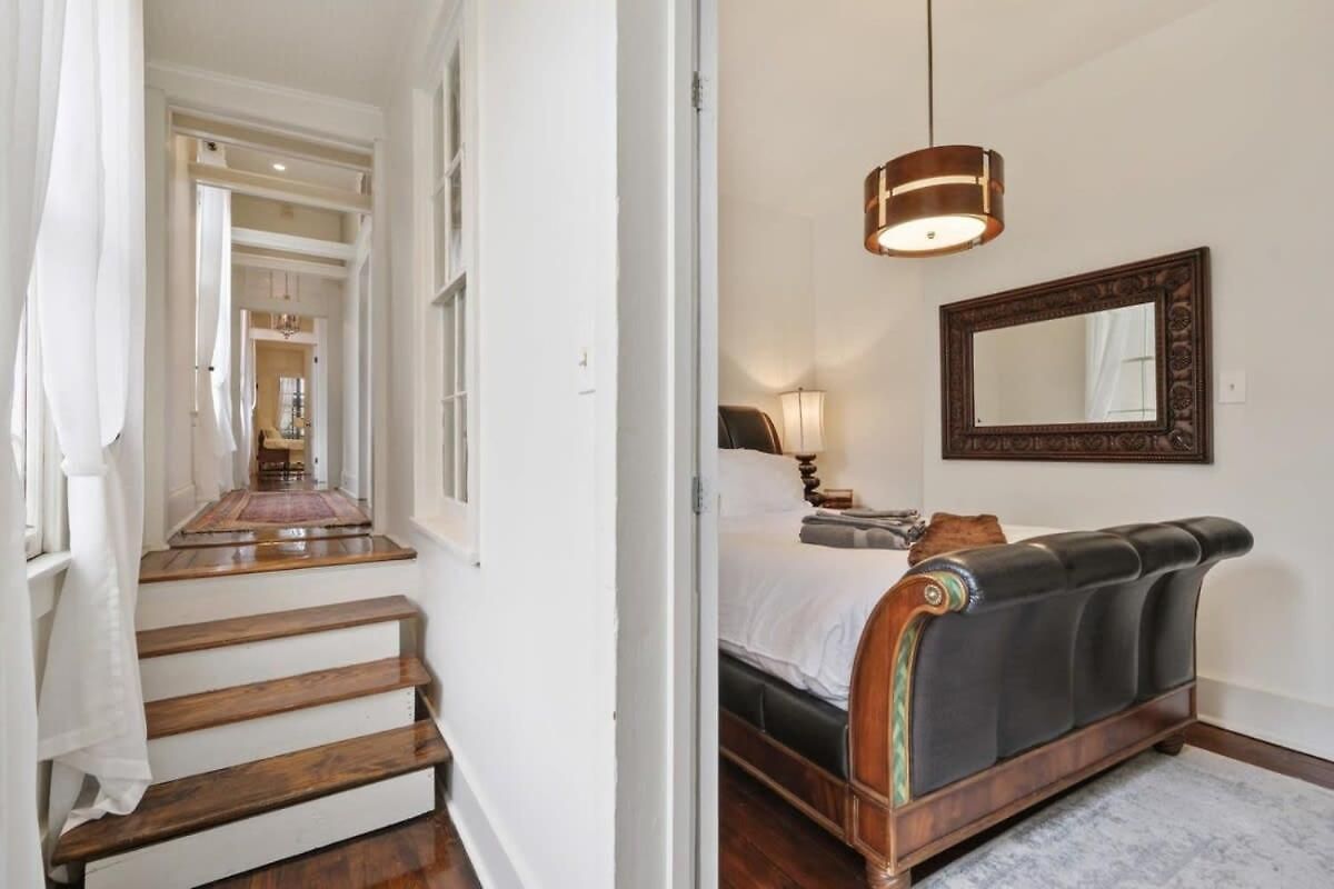 Bright W Heated Pool & Pool Table 5br 4ba Villa