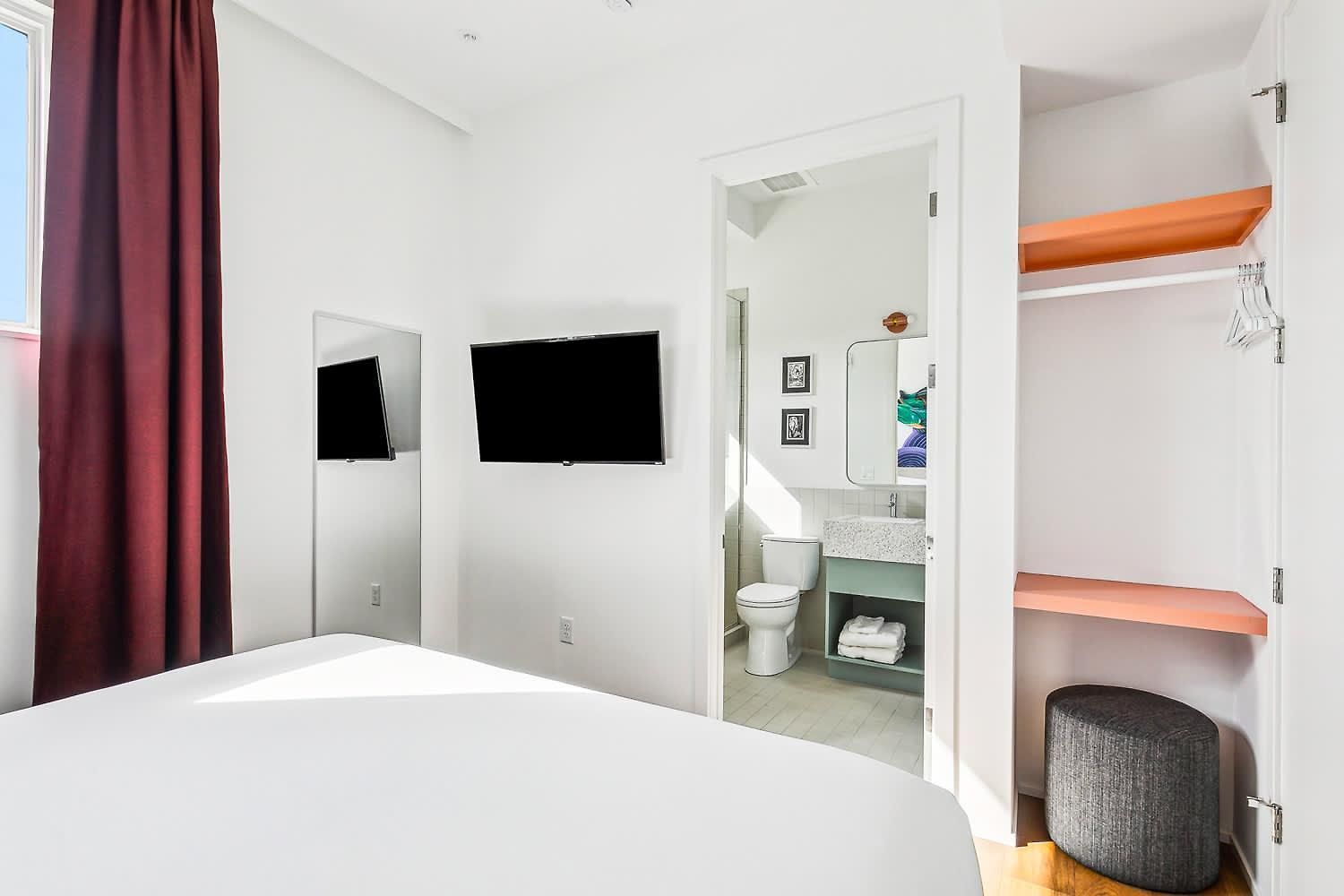 The Herald 12br Private Holiday home