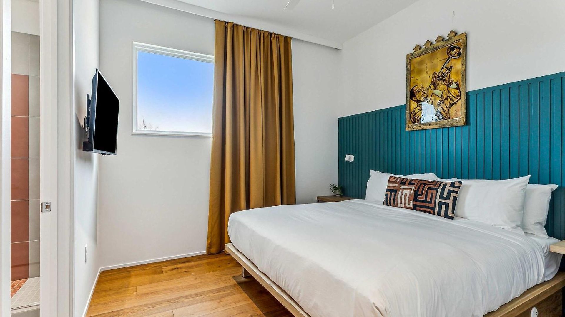 The Herald 12br Private *
