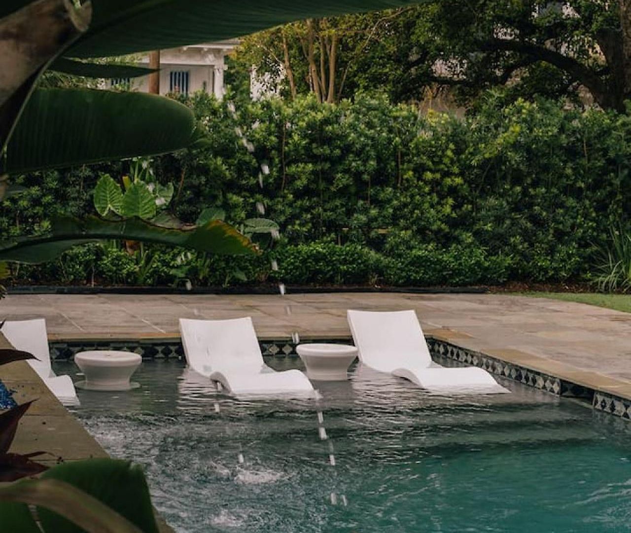 5 Themed Units In Fq With Pool * New Orleans