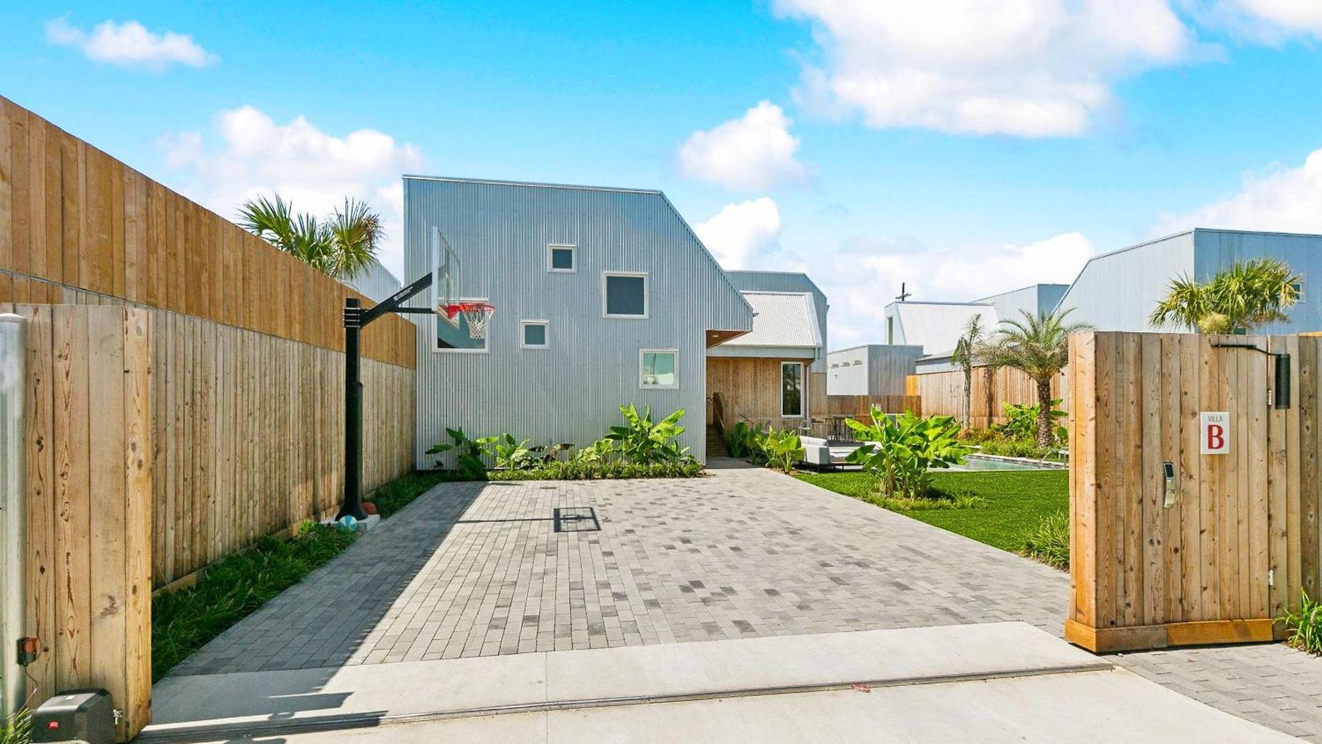 Holiday home The Cocodrie Private 12br