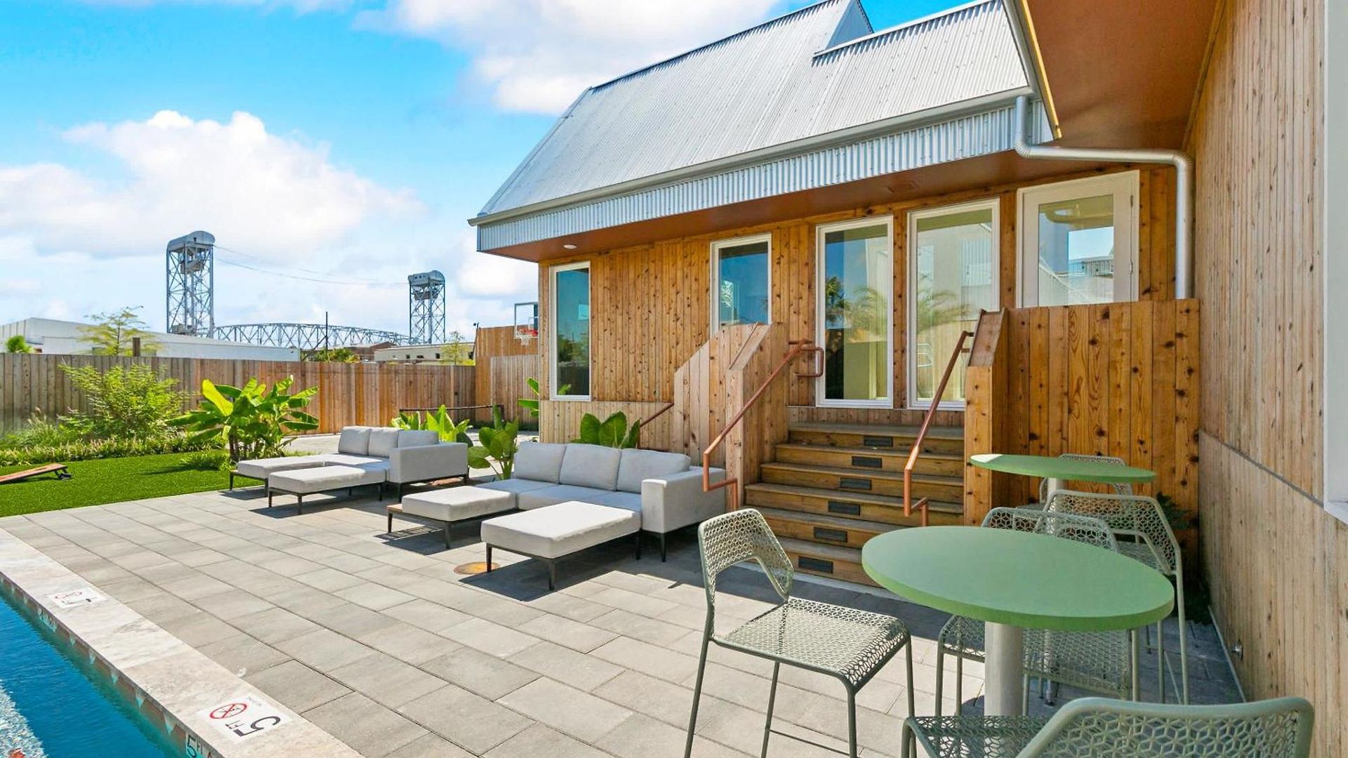 The Cocodrie Private 12br New Orleans
