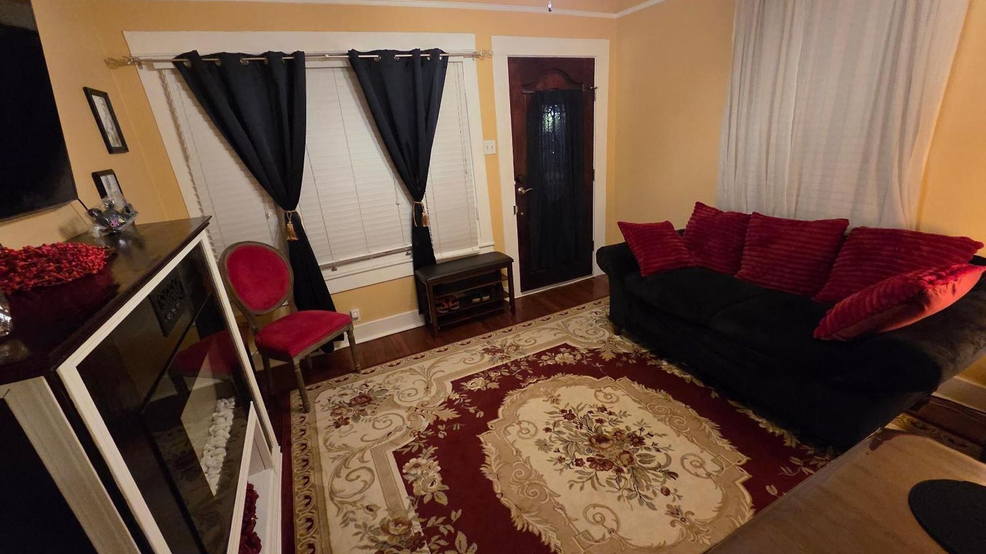 Apartment Private Bedroom Bath Sitting & Porch