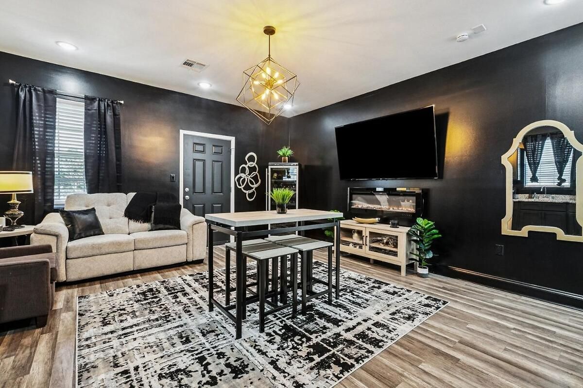 Spacious 5br Nola Loft Perfect For Groups Apartment New Orleans