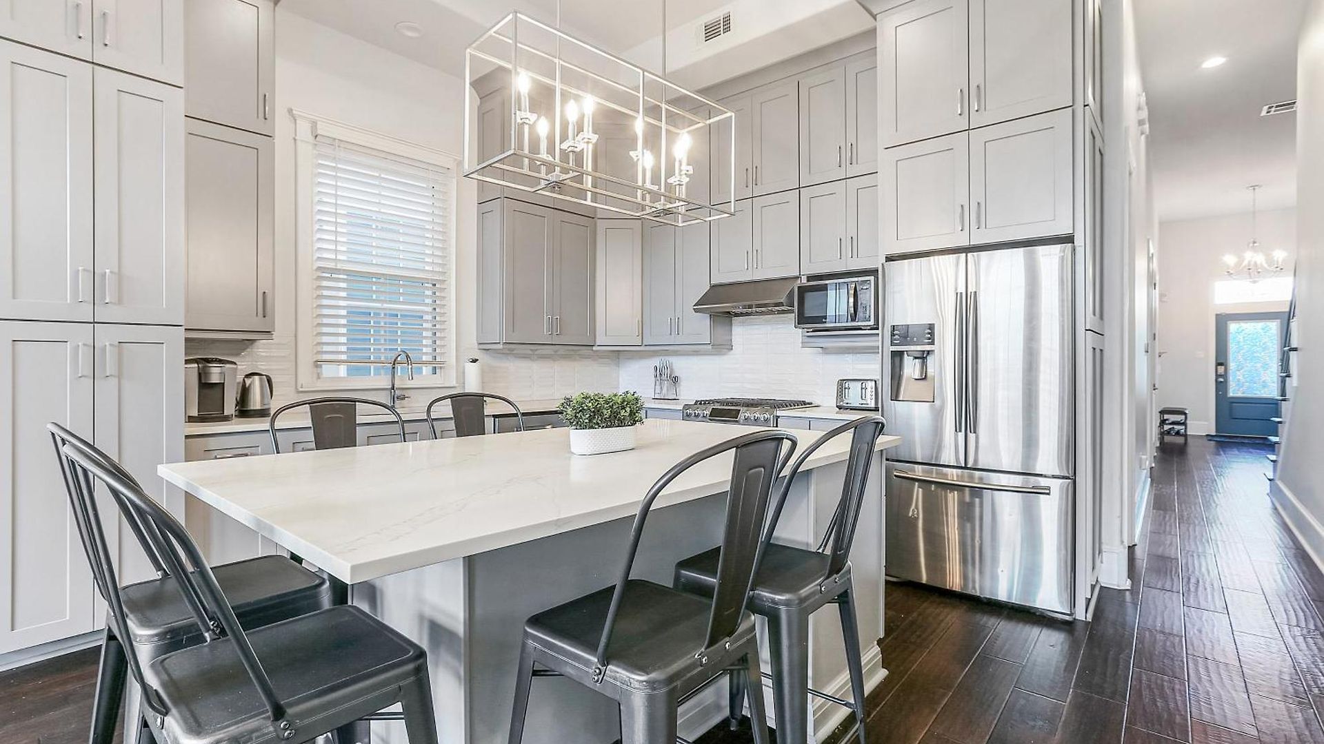 Sunny Walking Distance To Quarter And Dome Apartment New Orleans